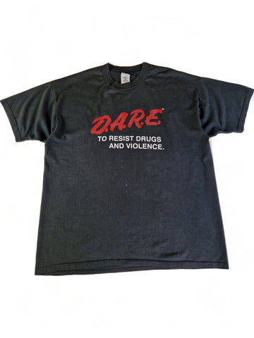Vintage Fruit Of The Loom Shirt "dare to resist drugs and violence" Schwarz XL
