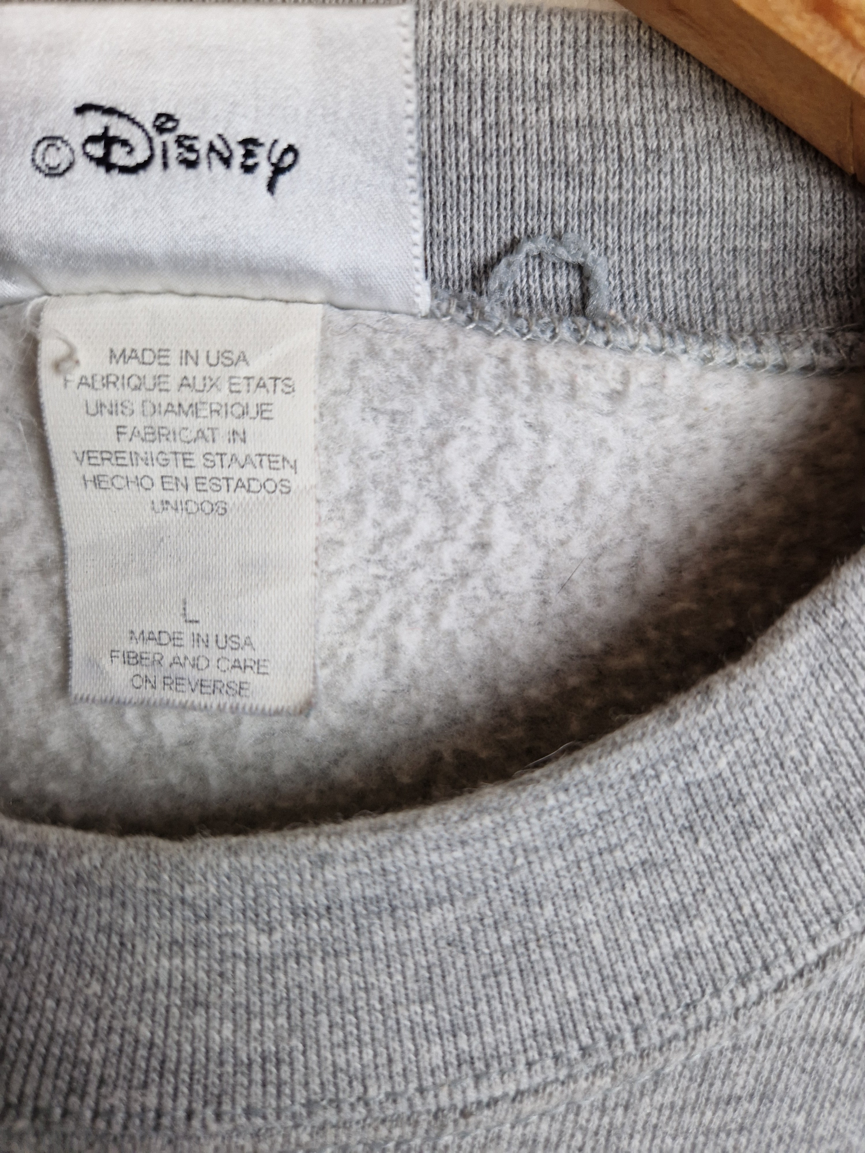 Vintage Disney World Sweater Mickey Maus Made In USA Heather Grau L