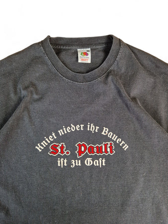 Fruit Of The Loom Shirt "Kniet nieder ihr Bauern St. Pauli ist zu Gast" Ausgewaschen Schwarz XXL