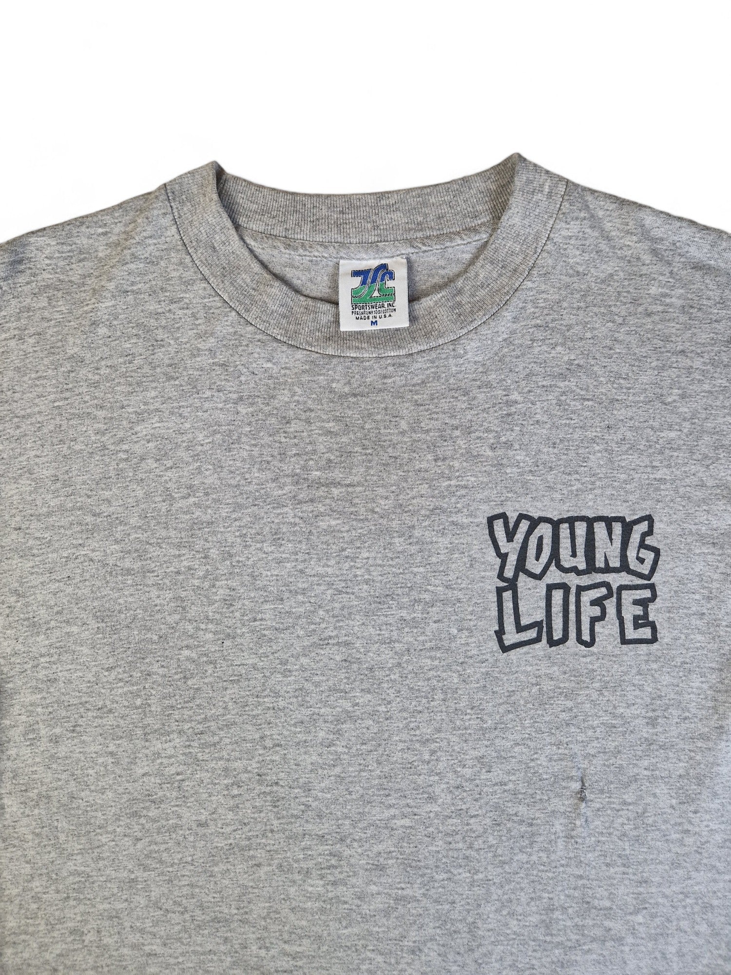 Vintage JC Sportswear Shirt "Young Life Camp" Made In USA Single Stitch Grau M - RareRags