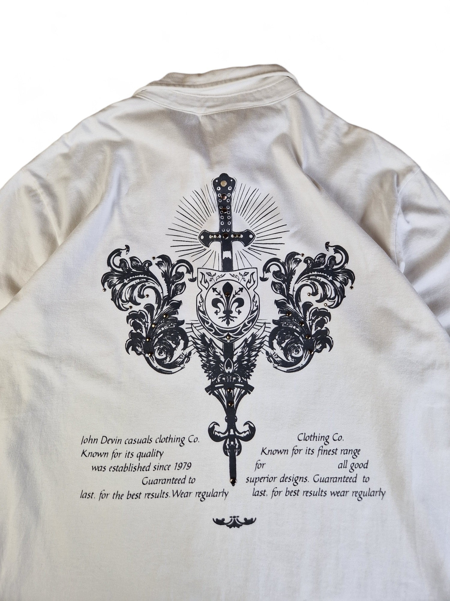 John Devin Sweater/Longsleeve Mit Polokragen Und Knopfleiste Y2K Back Print Weiß Silber XL - RareRags
