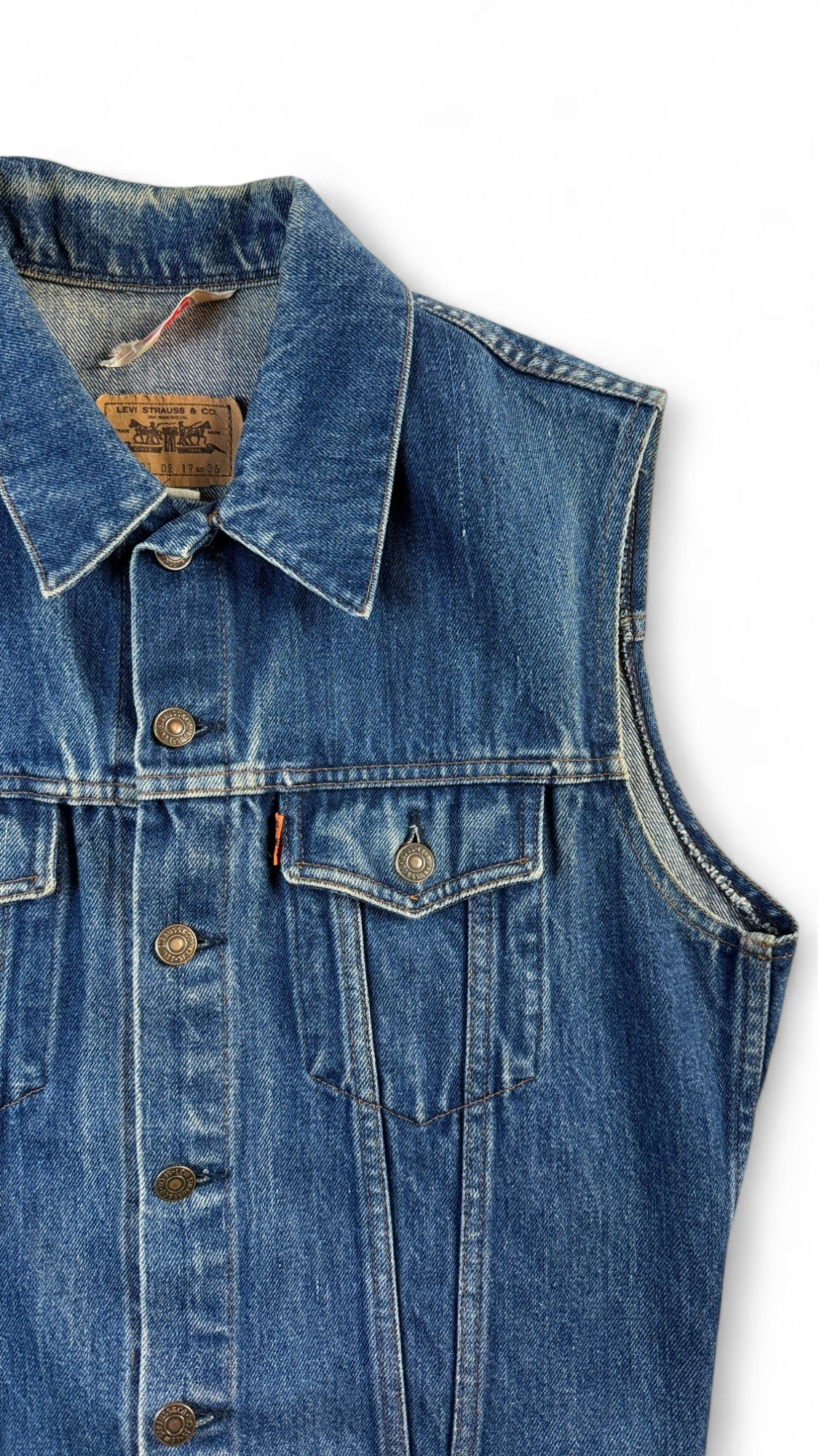 Vintage Levis Trucker Jeansweste (70)501 1981 Orange Tab Made In France Blau (36) S-M - RareRags