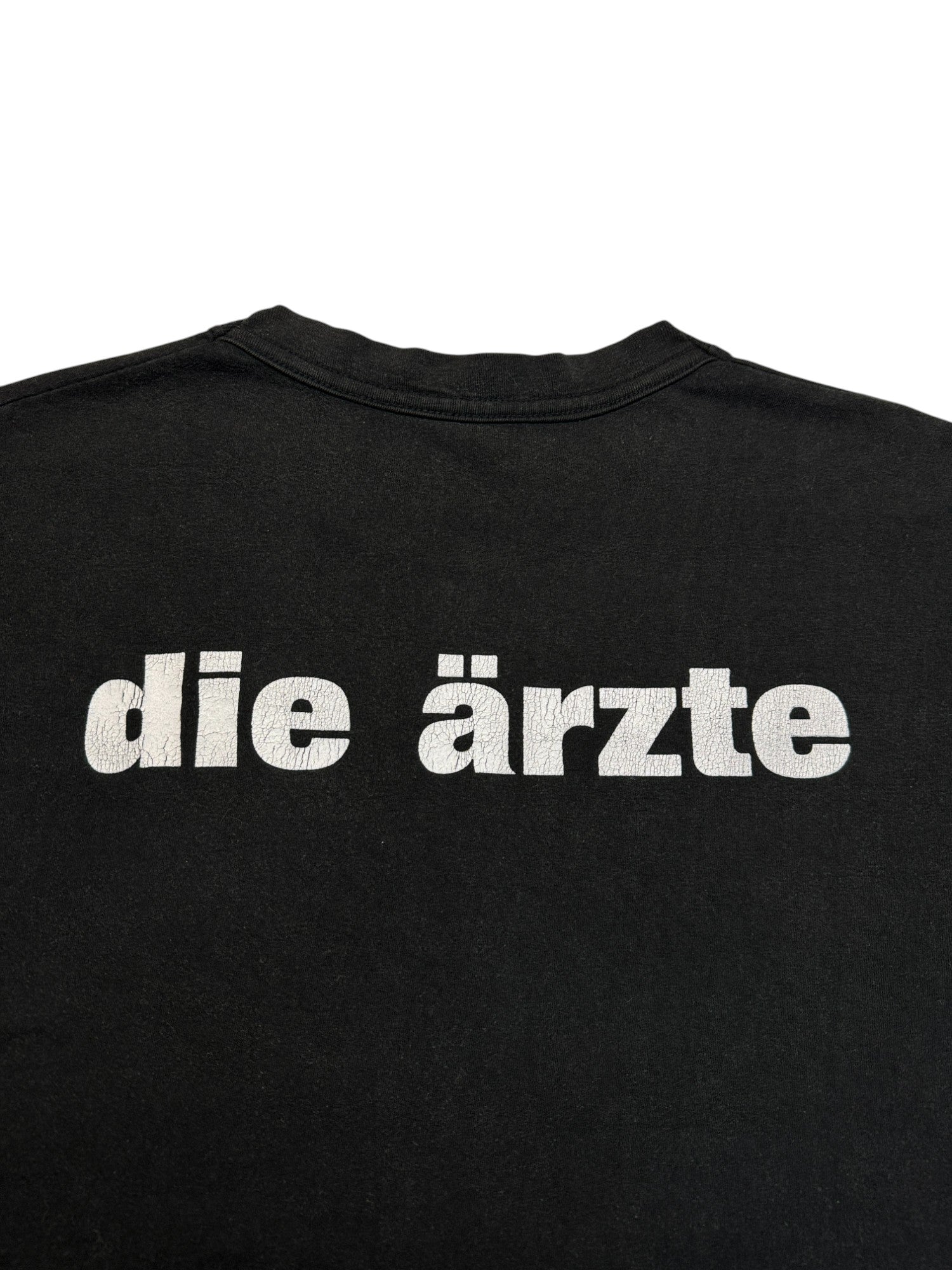 90s Die Ärzte Shirt „Scheint die Sonne auch für Nazis? Wenn's nach mir geht, tut sie's nicht!“ Schwarz L-XL