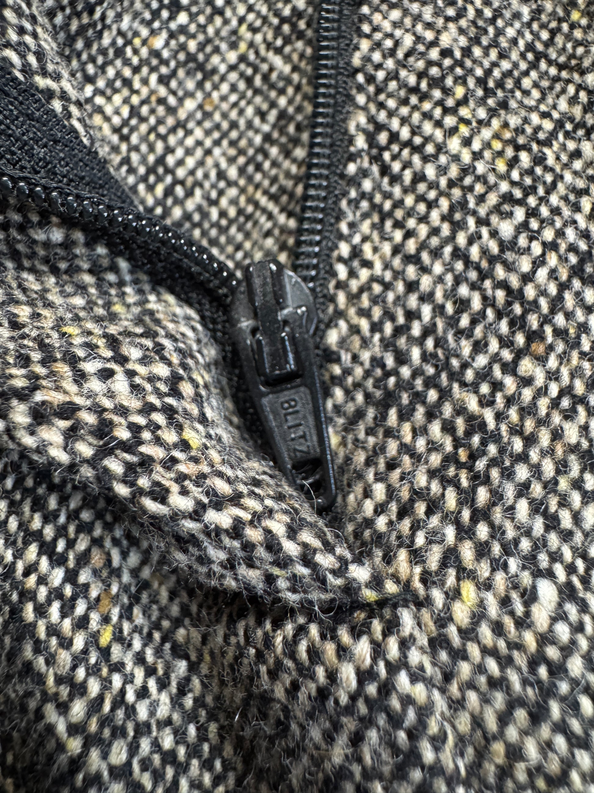Etro Hose Straight Leg Front Pleat Low Waist Donegal Tweed Schwarz Creme M-L - RareRags