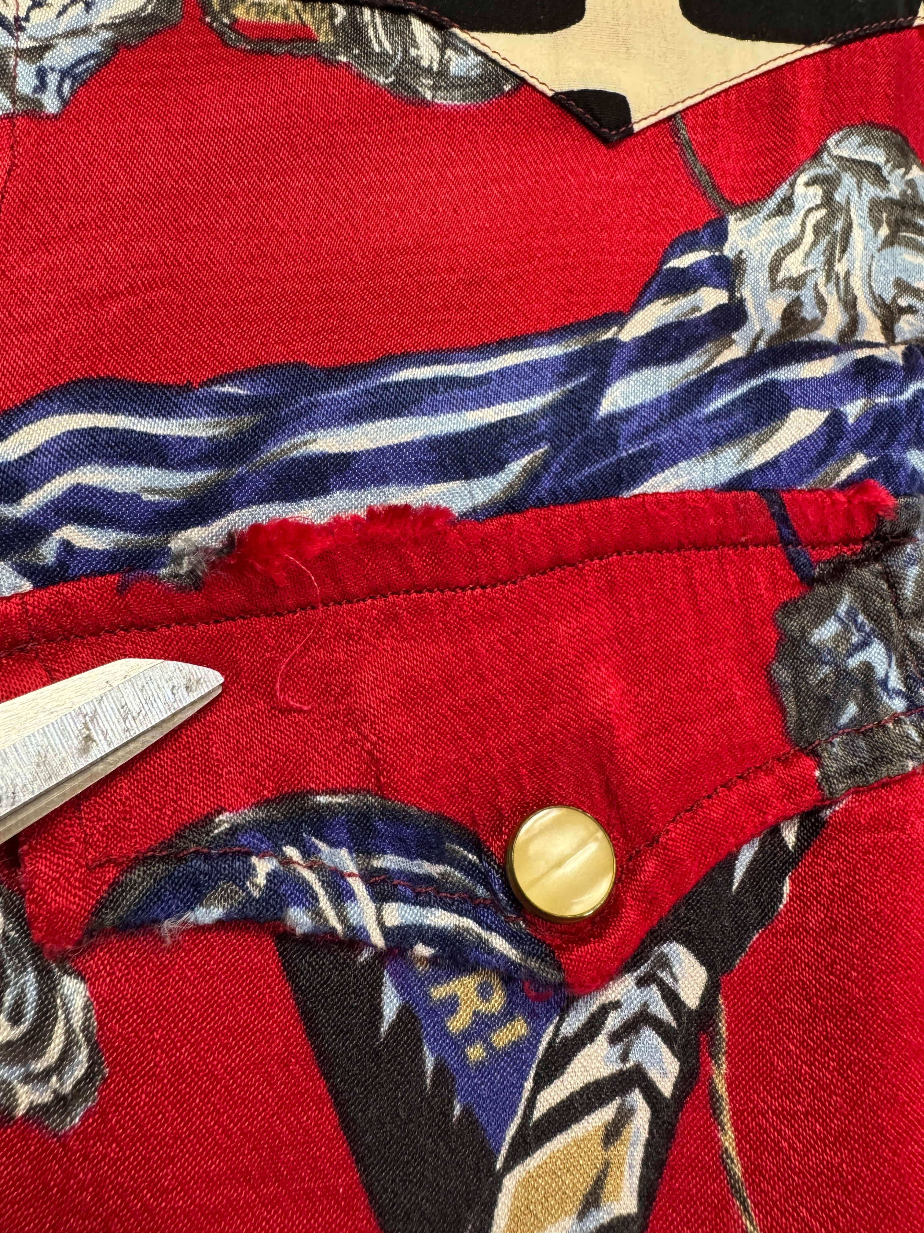 90s Moschino Hemd Pop Art Denim Print Rot S - RareRags