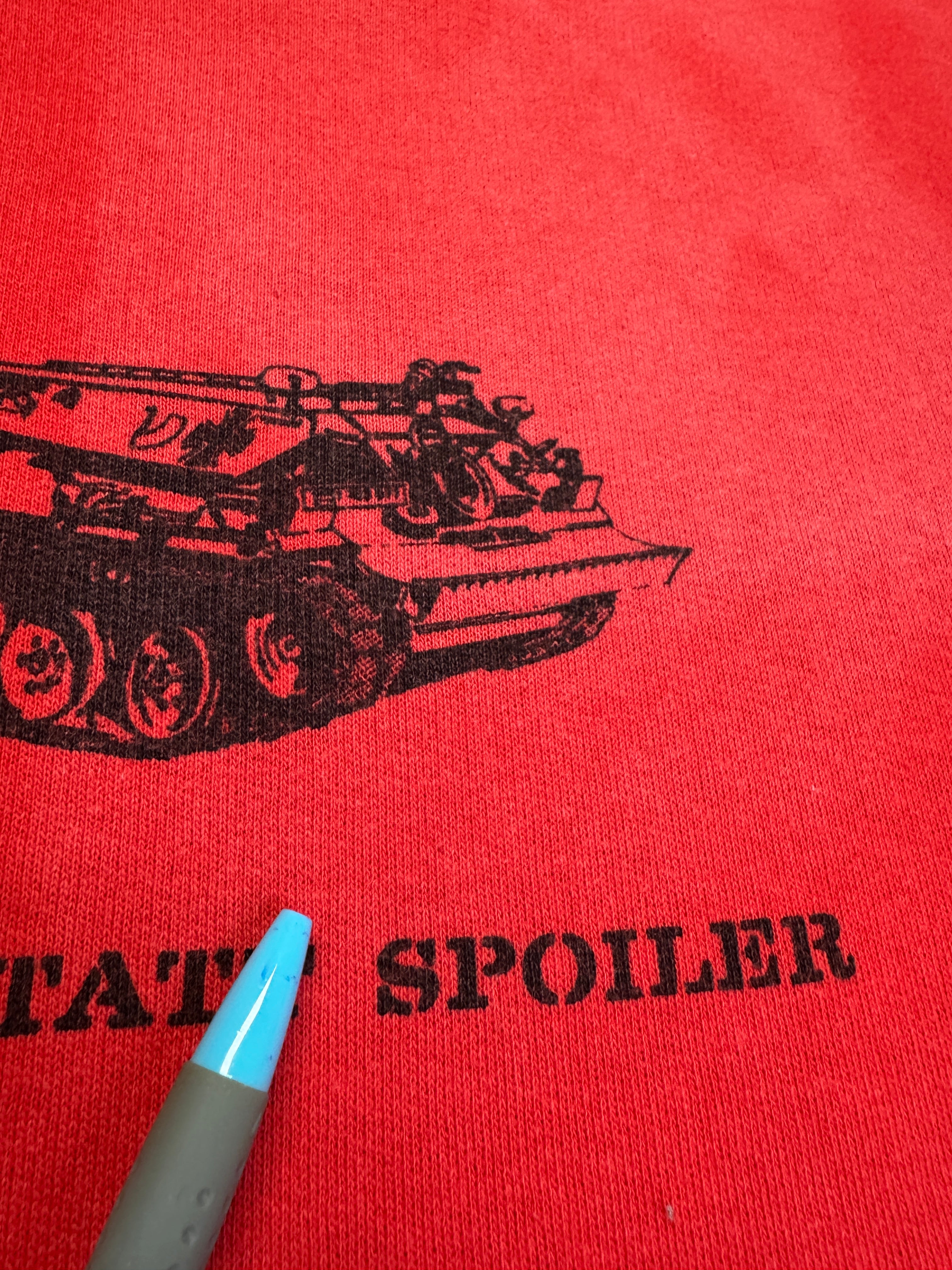 90s Sweater "Hubraum statt Spoiler - Ketten Inst" Rot L