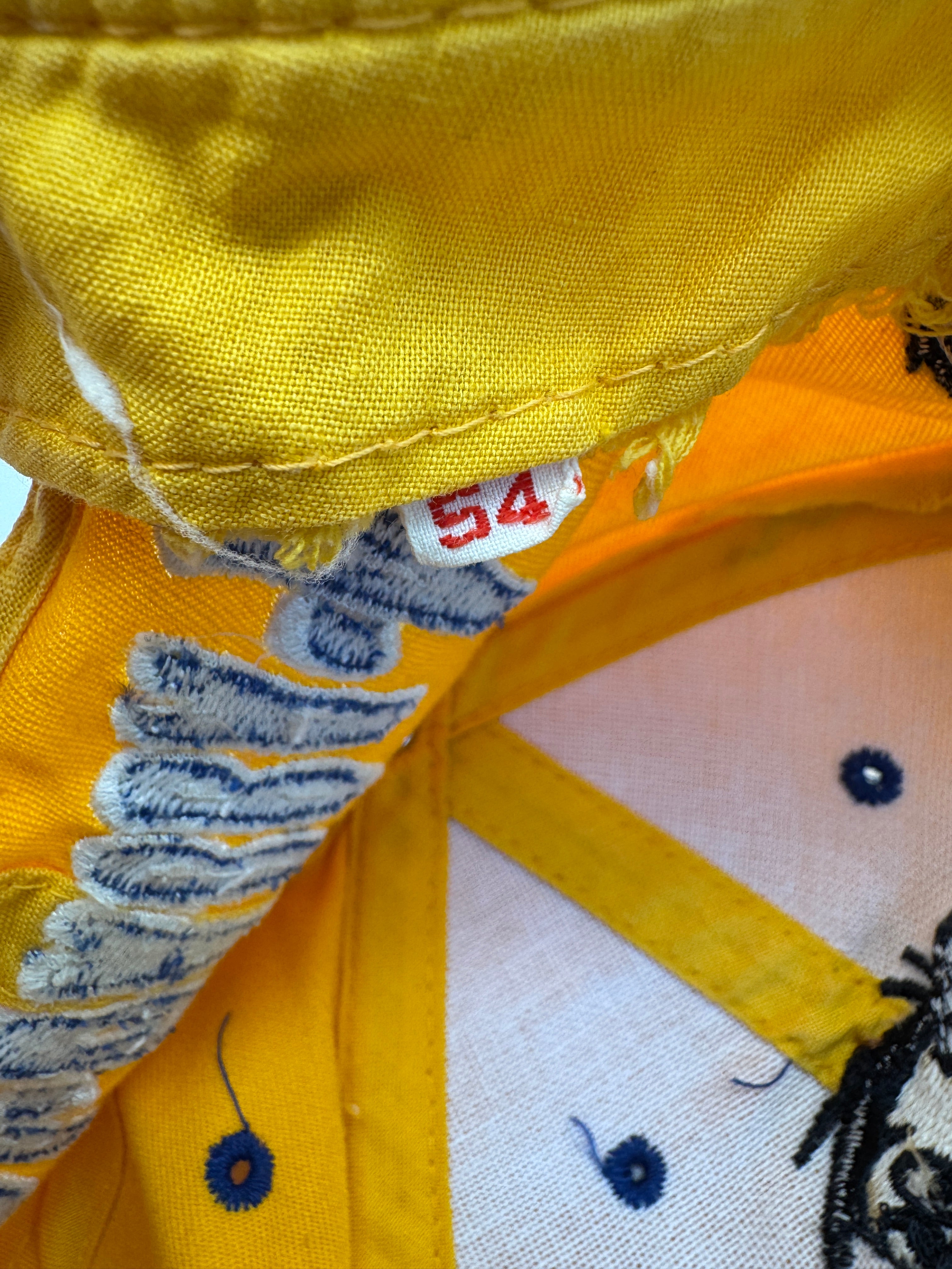 90s American Needle Cap Fred Flinstone Gelb Blau