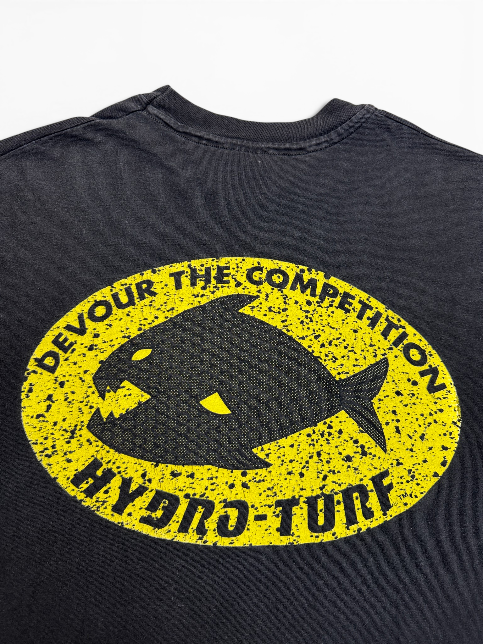 90s Hanes Promo Shirt Hydro Turf Devour The Competition Single Stitch Made In USA Schwarz