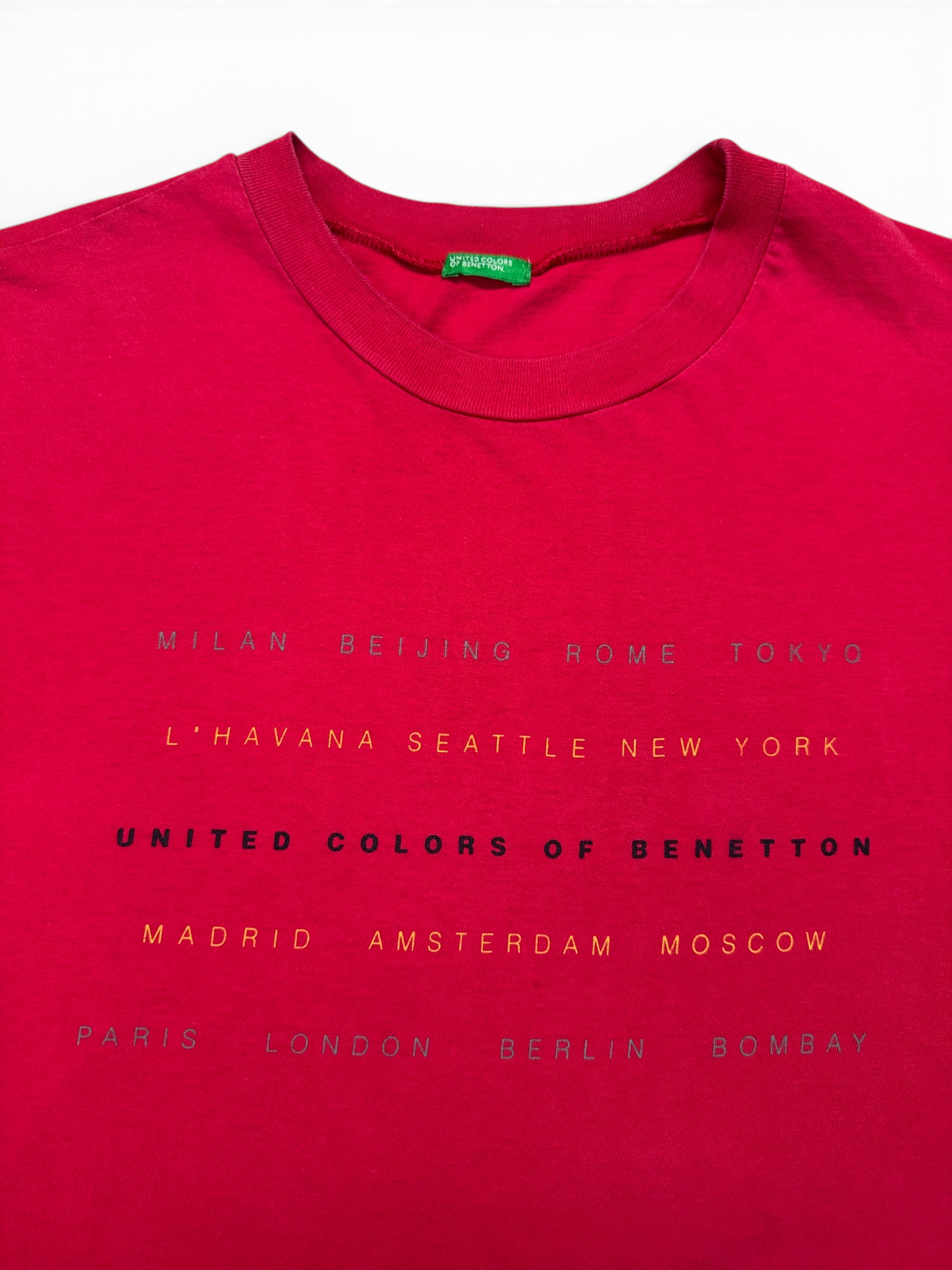 90s United Colors Of Benetton Shirt "Cities" Single Stitch Rot