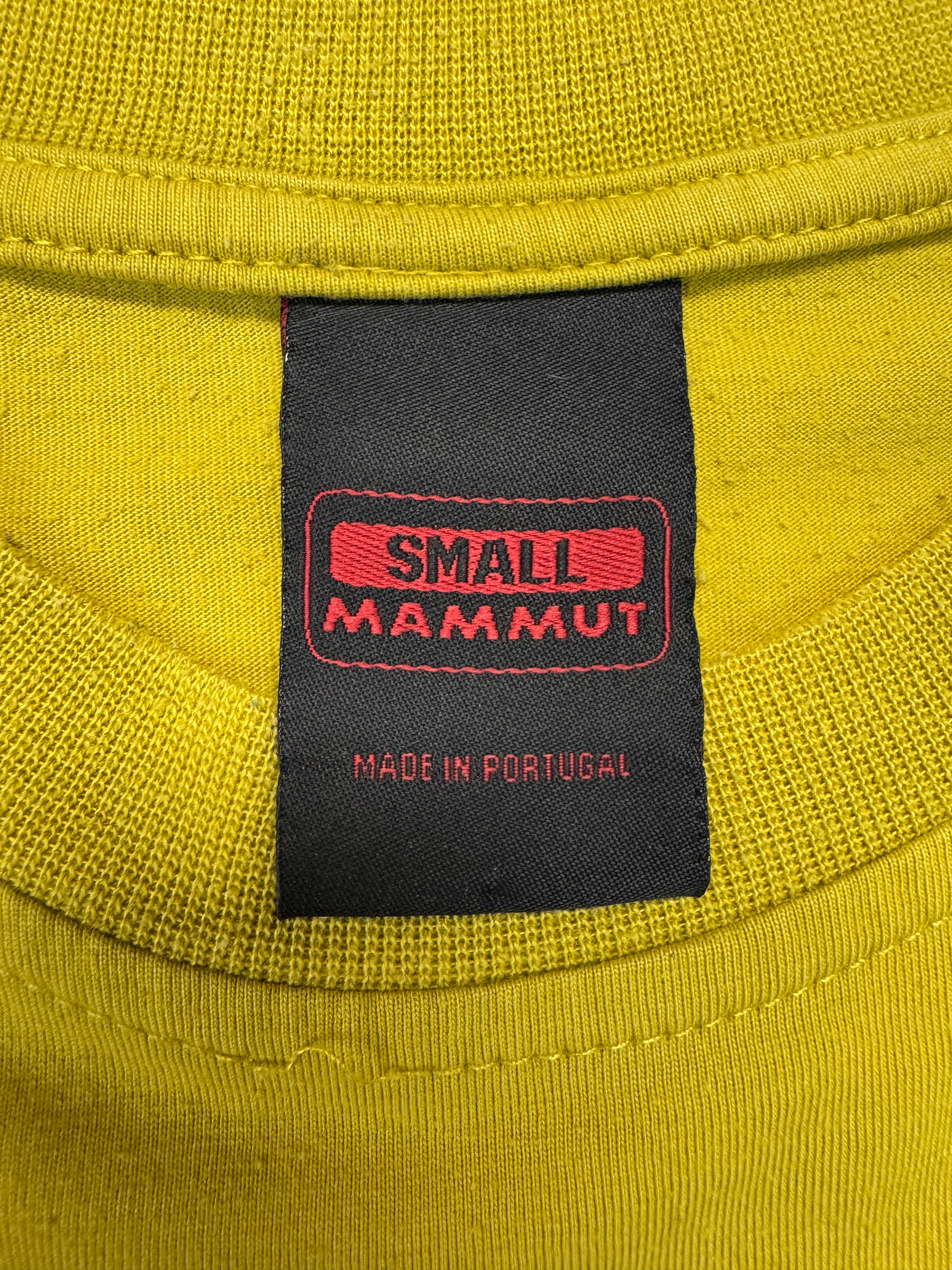 90s Mammut Logo Shirt Made In Portugal Gelb