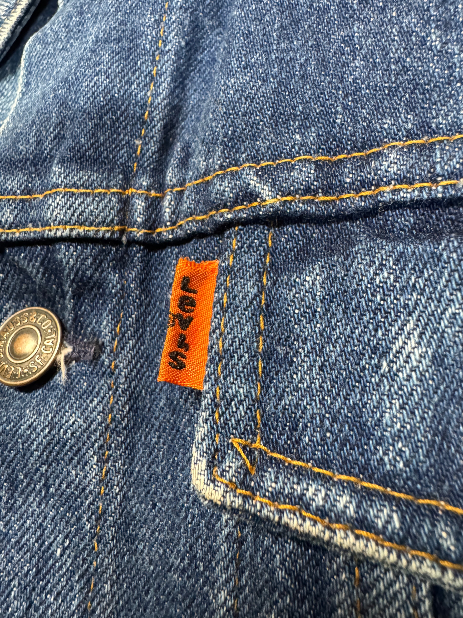 70s Levis Damen Cut-Off Jeansweste Orange Tab F01 Made In France Blau 34 XS-S - RareRags