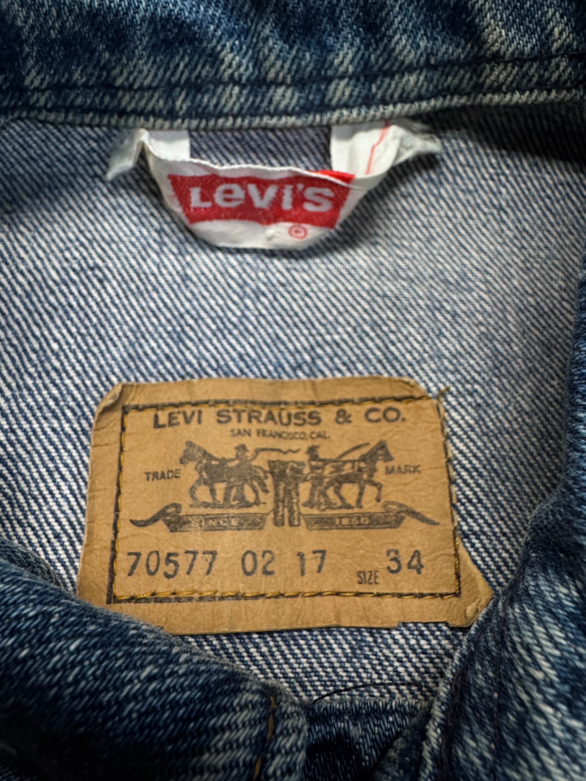 70s Levis Damen Cut-Off Jeansweste Orange Tab F01 Made In France Blau 34 XS-S - RareRags