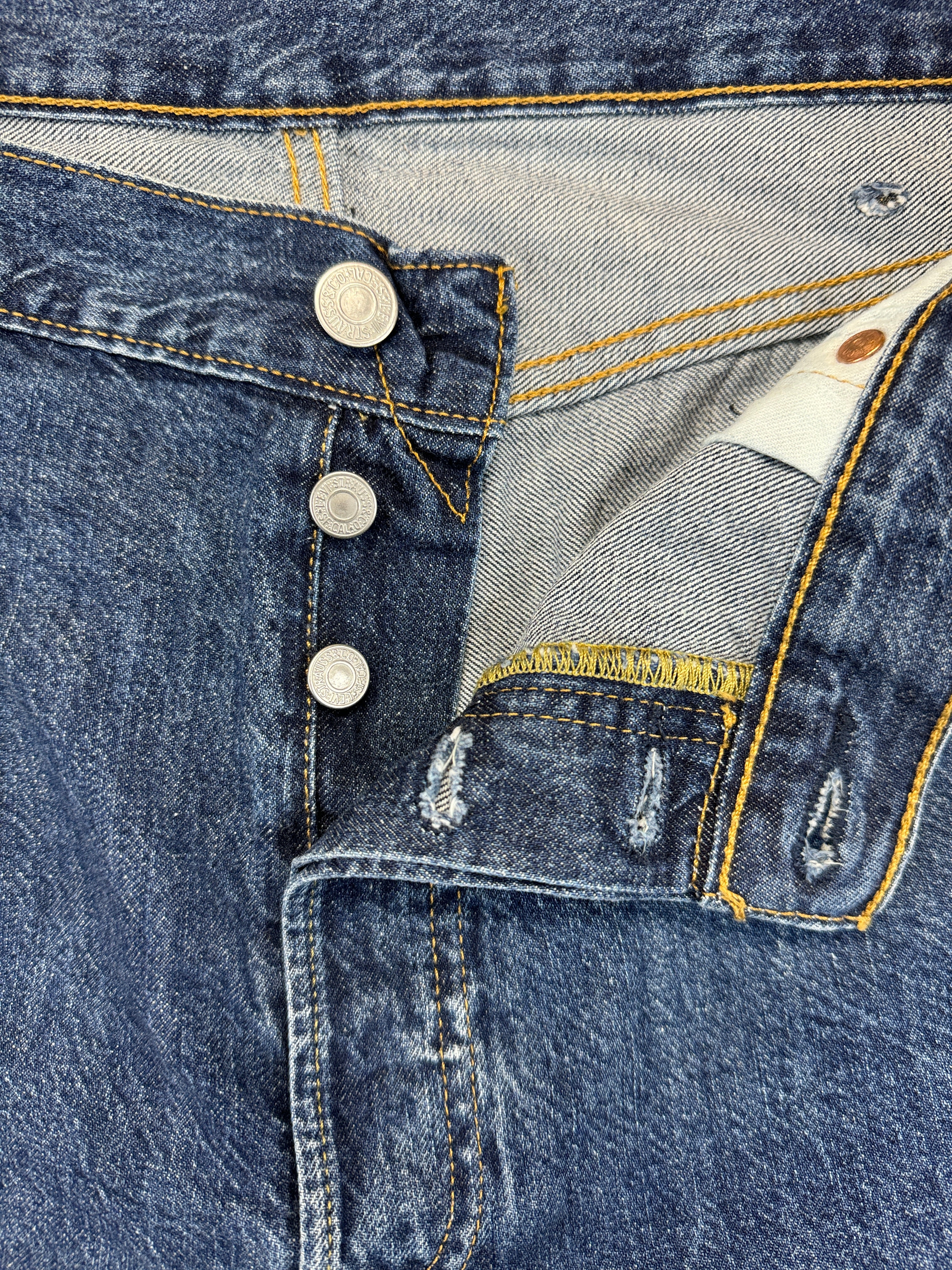 Levis Shorts 2019 501 Blau W38