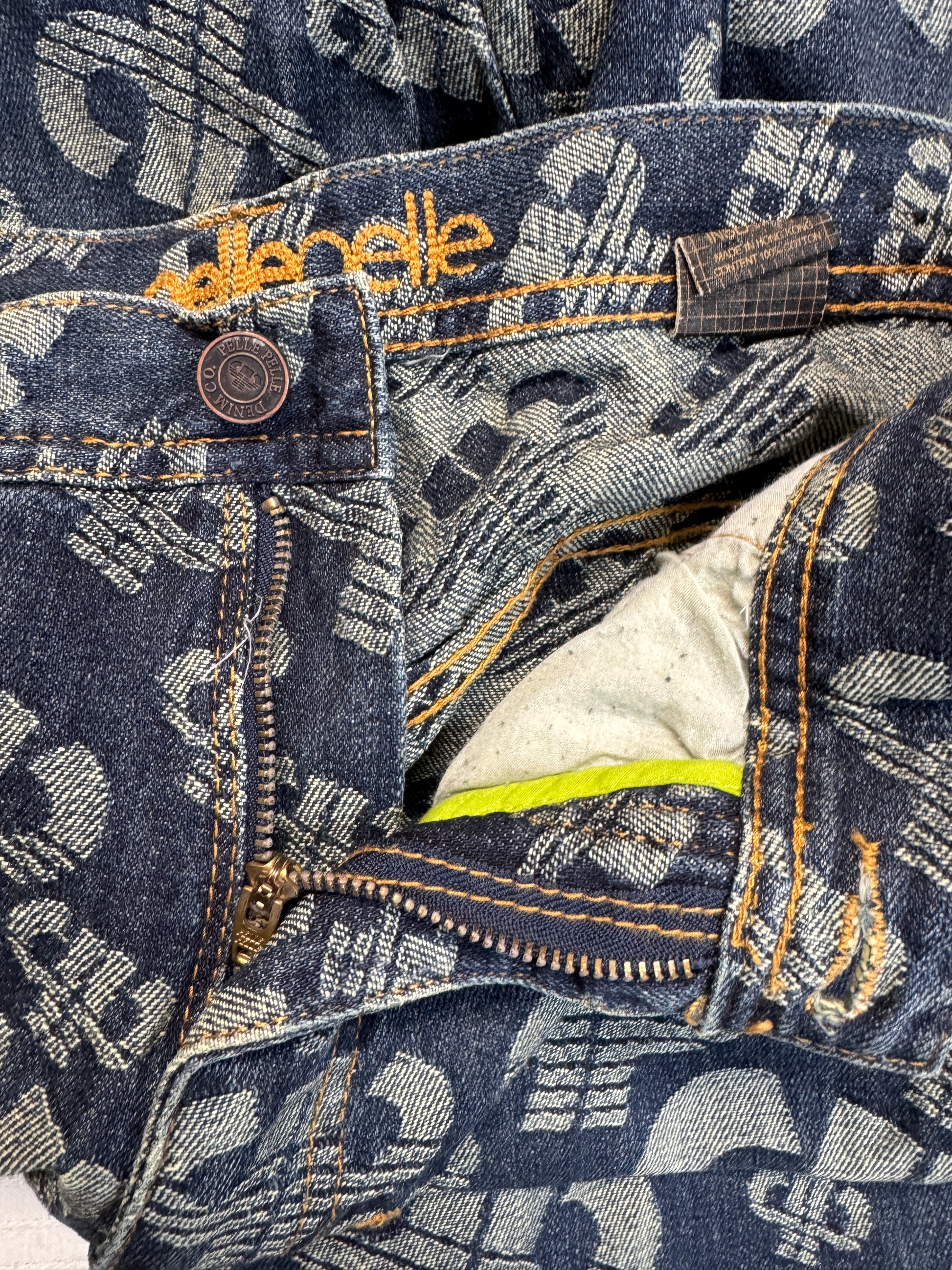 90s Pelle Pelle Baggy Jeans Monogramm Made In Hong Kong Dunkelblau W38 L34 - RareRags