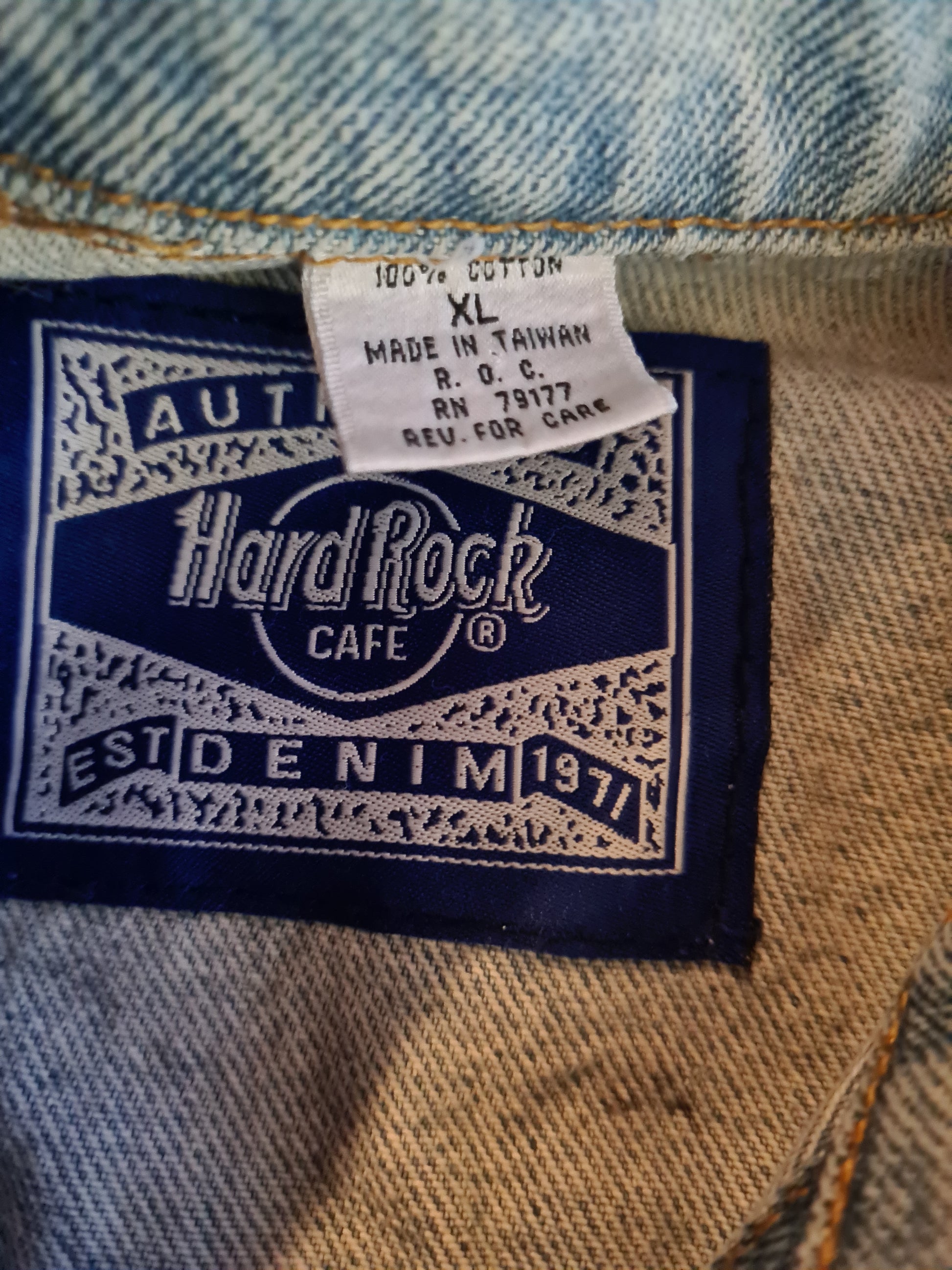 Vintage Hard Rock Cafe Jeansjacke Basic Hellblau XL - RareRags
