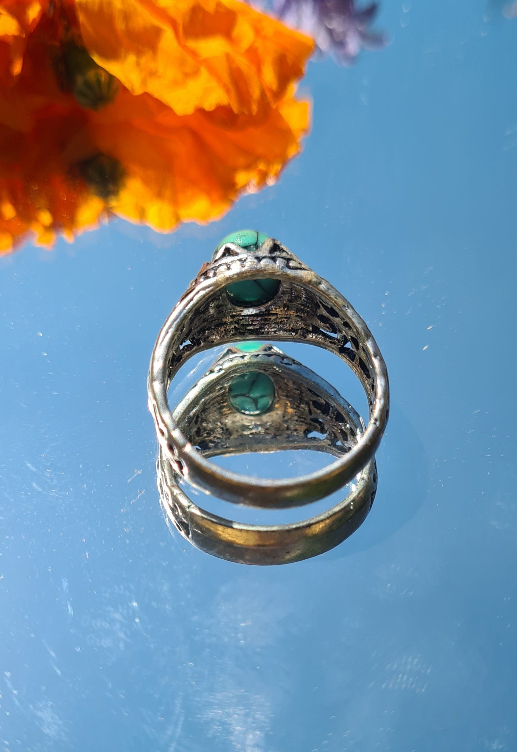 Modeschmuck Ring mit grünem Stein - RareRags