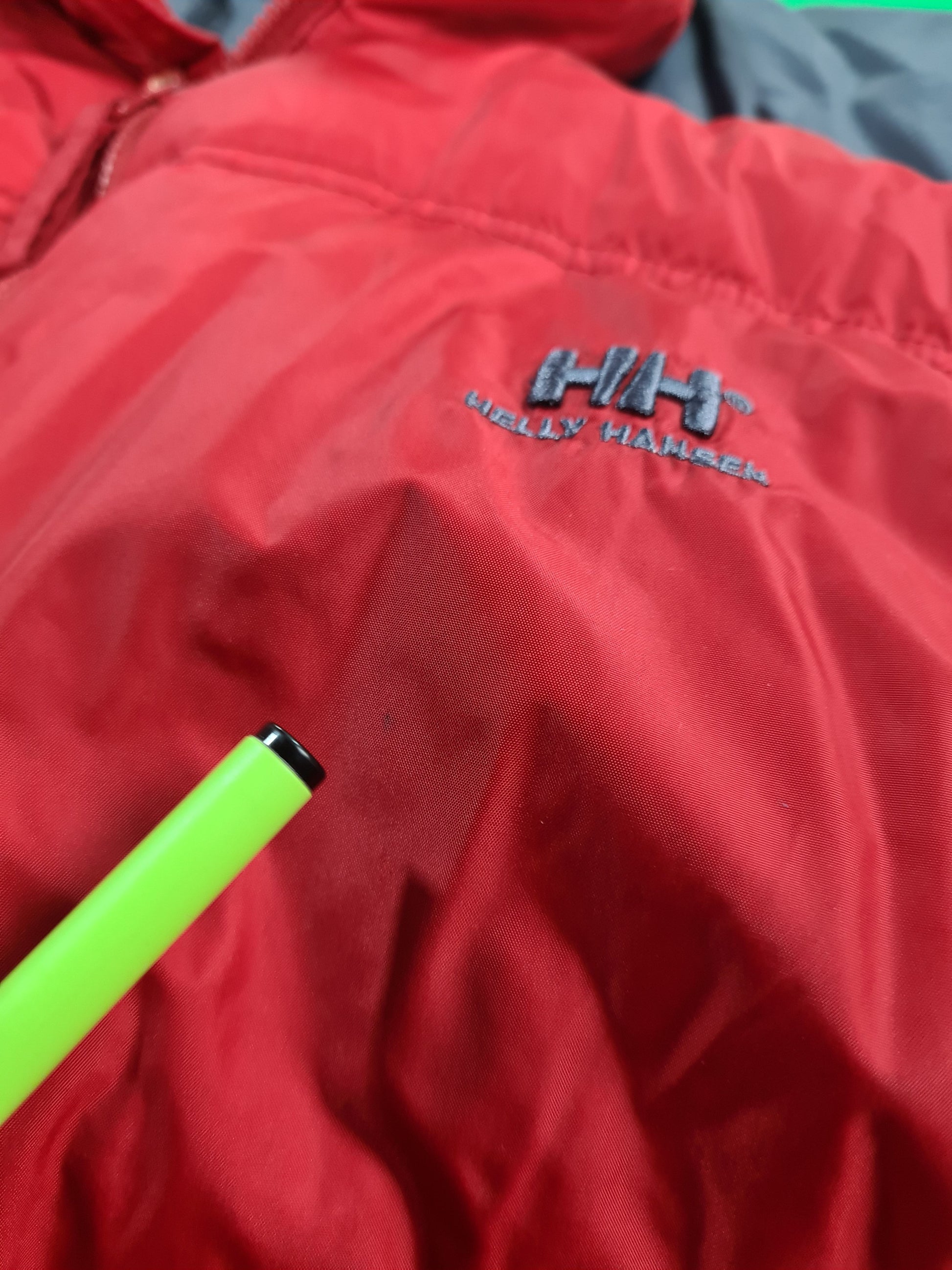 Vintage Helly Hansen Daunenjacke Basic Bestickt Rot/Anthrazit XL - RareRags