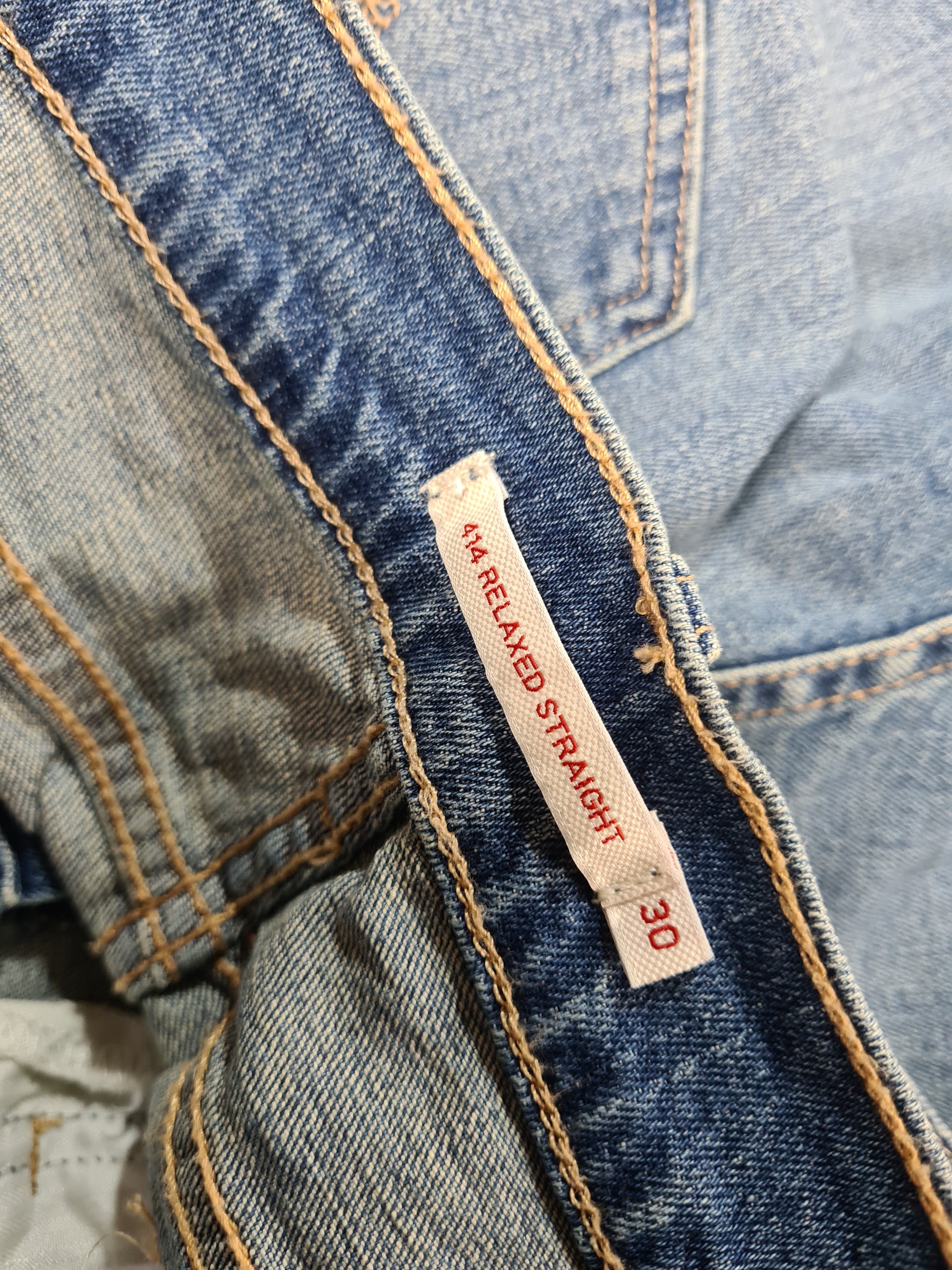 Moderne Levis Jeans 414 Relaxed Straight Hellblau W30 L32 - RareRags