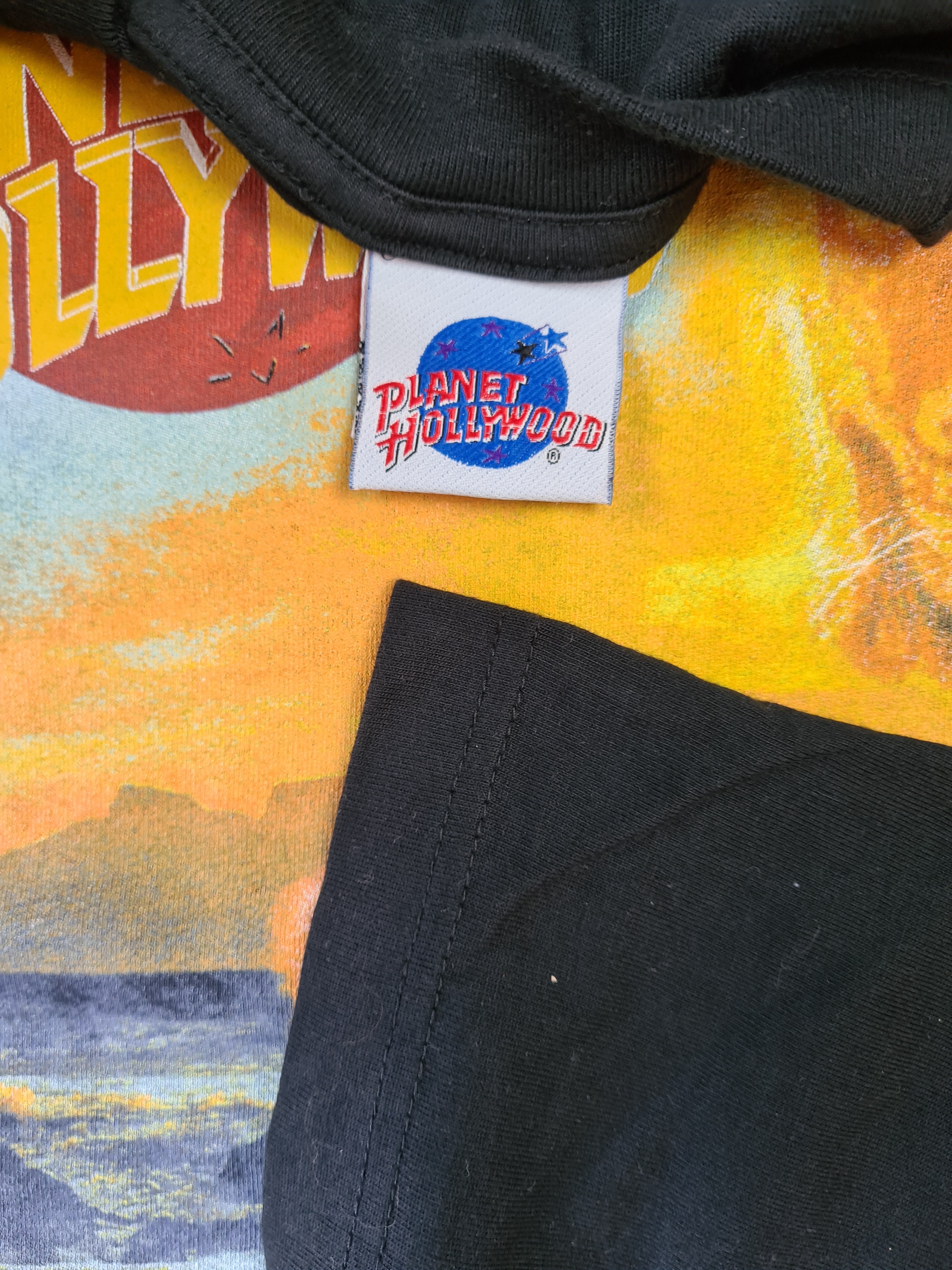 Vintage Planet Hollywood Shirt Cape Town 1991 L - RareRags