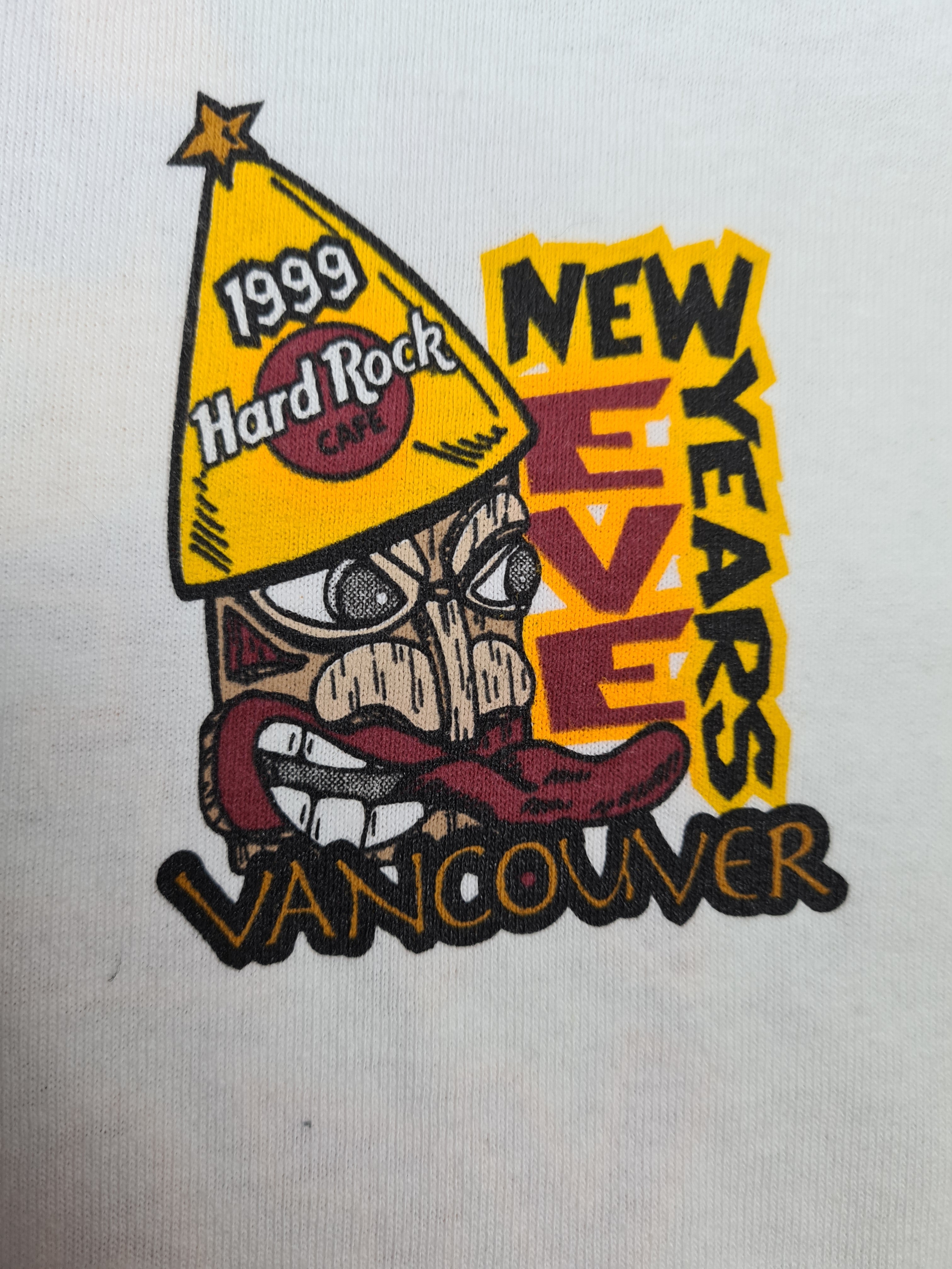 Vintage Hard Rock Cafe Shirt Vancouver 1999 Gildan Ultra Cotton L - RareRags
