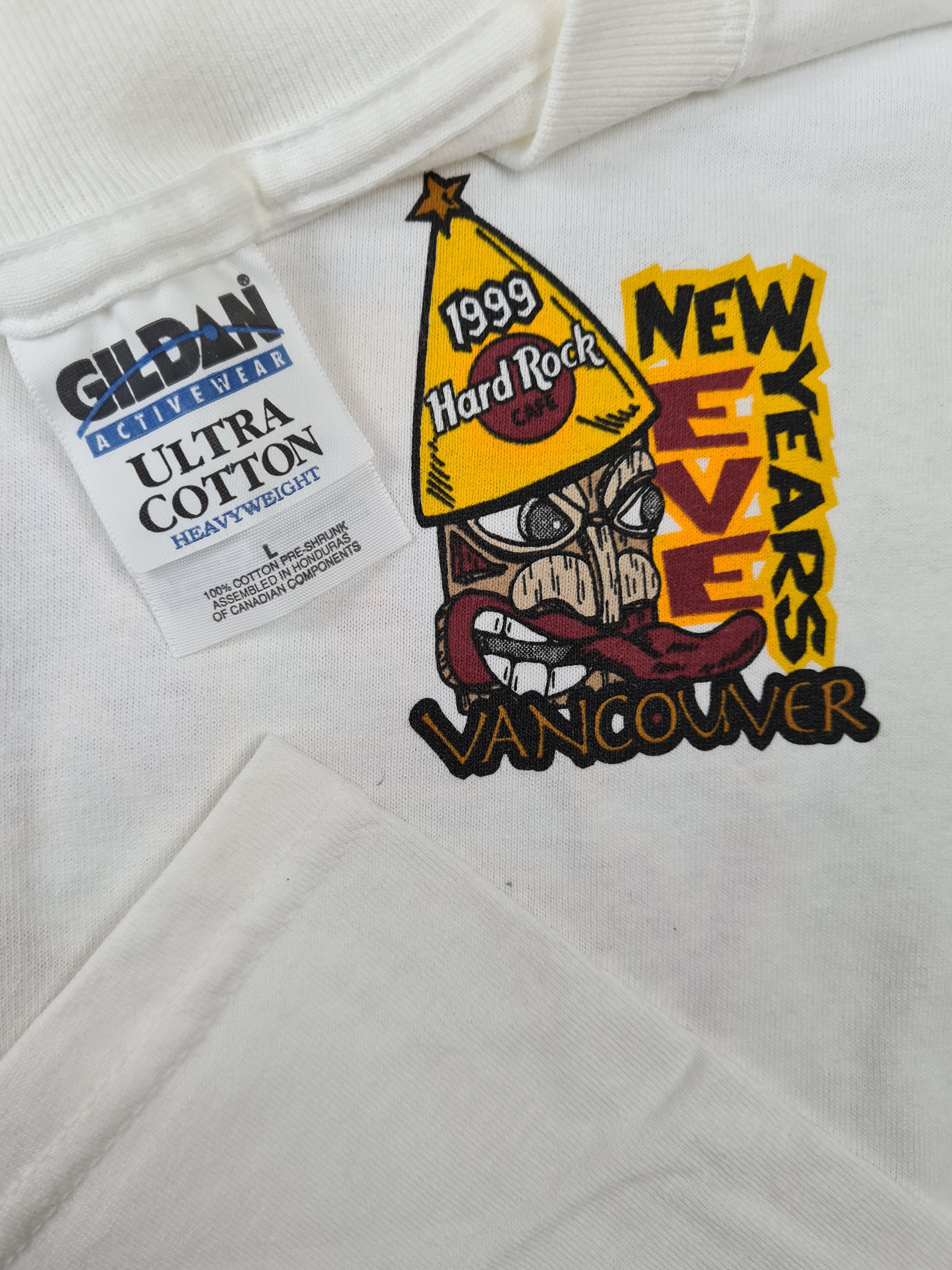 Vintage Hard Rock Cafe Shirt Vancouver 1999 Gildan Ultra Cotton L - RareRags