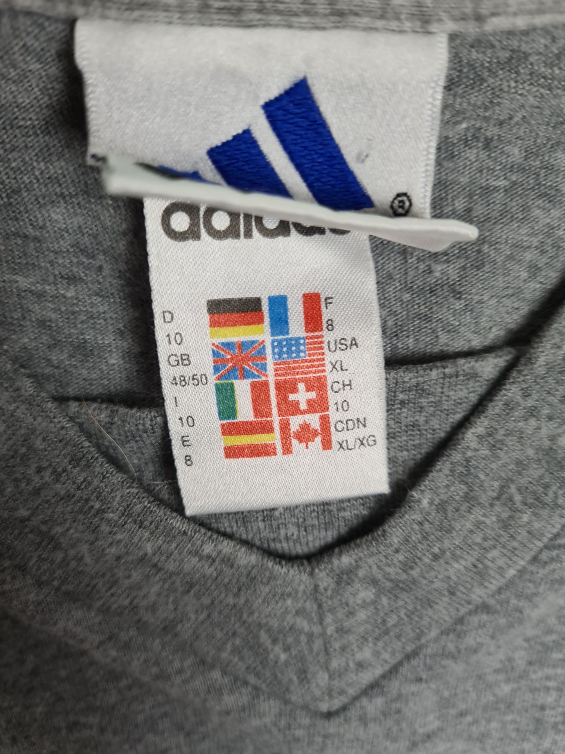 Vintage Adidas Shirt Logo Bestickt Grau XL - RareRags