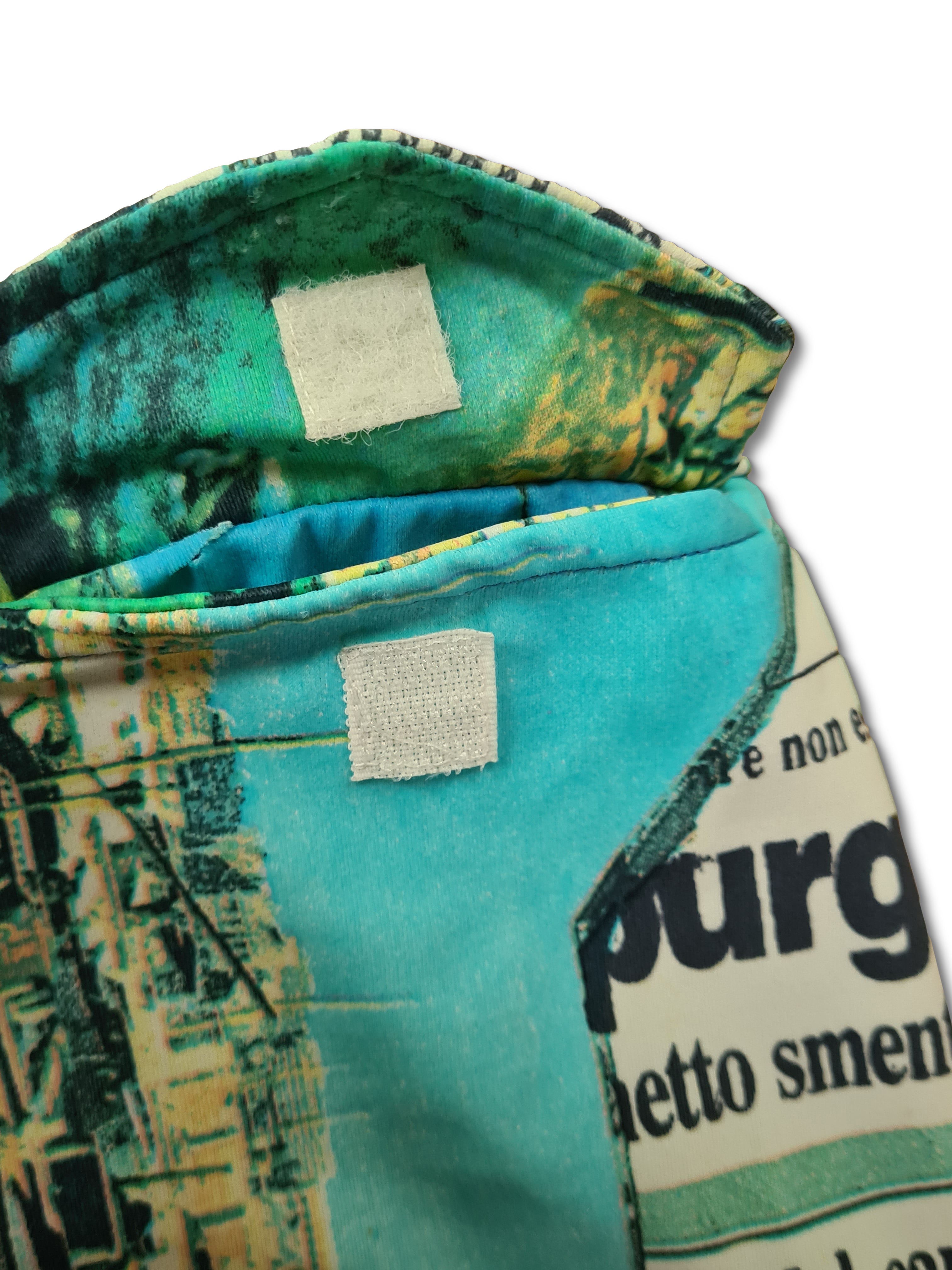 Moderne Moschino Badehose Zeitungsprint Bunt S-M - RareRags