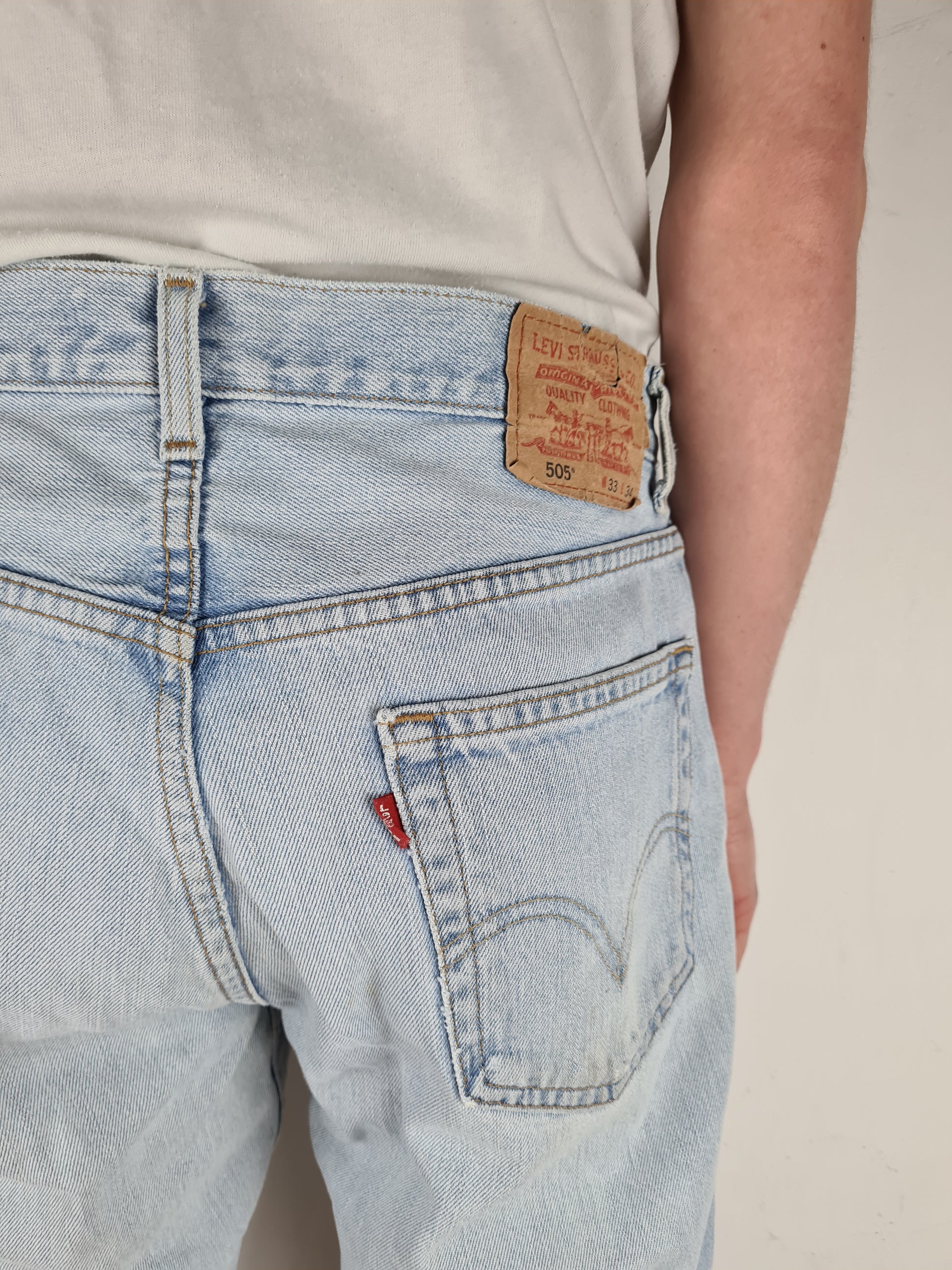 Vintage Levis Jeans 505 Regular Fit Made In Colombia W 33 L 34 - RareRags