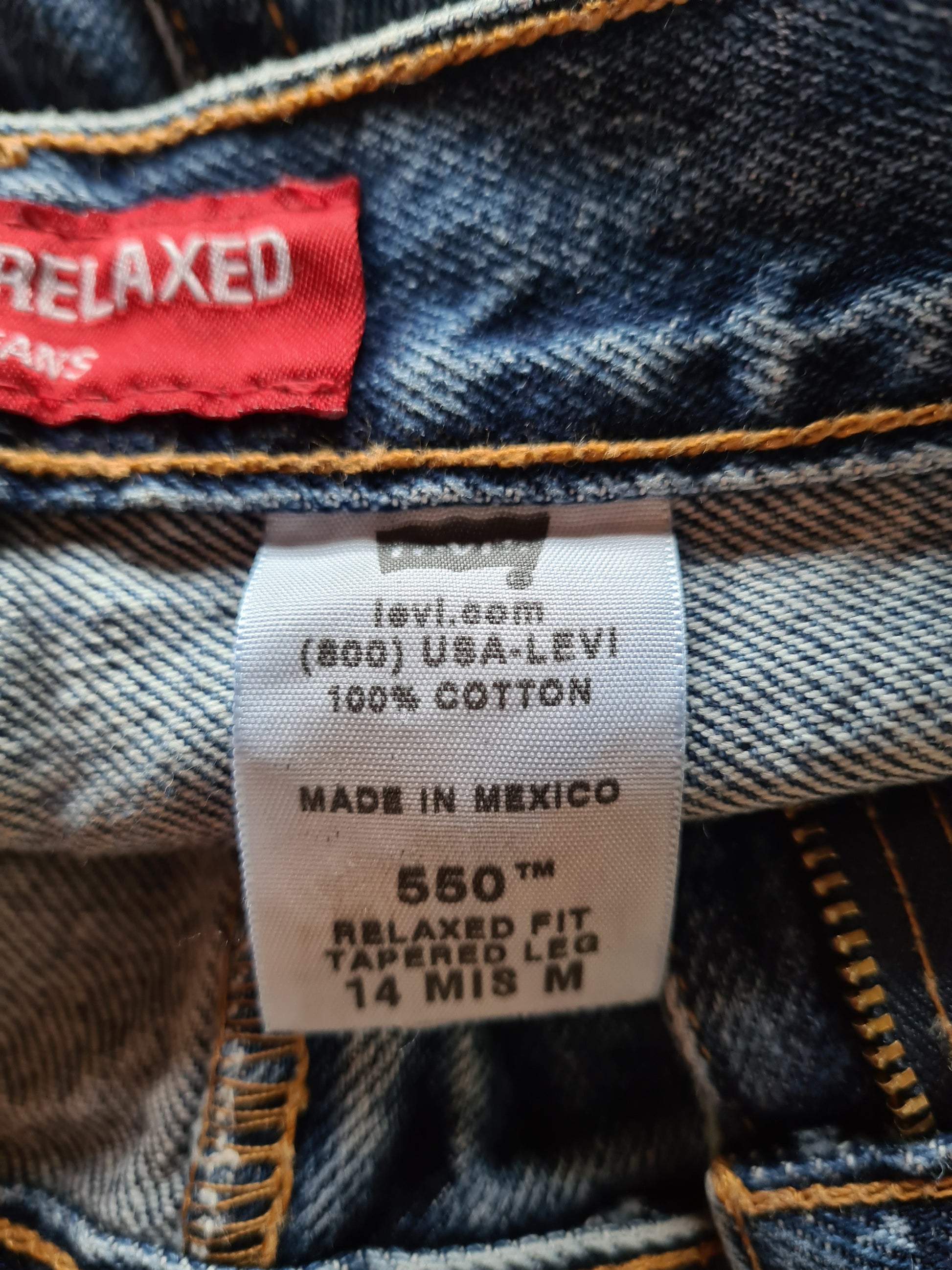 Vintage Levis Jeans 550 Classic Relaxed Fit Tapered Leg Made In Mexico M - RareRags