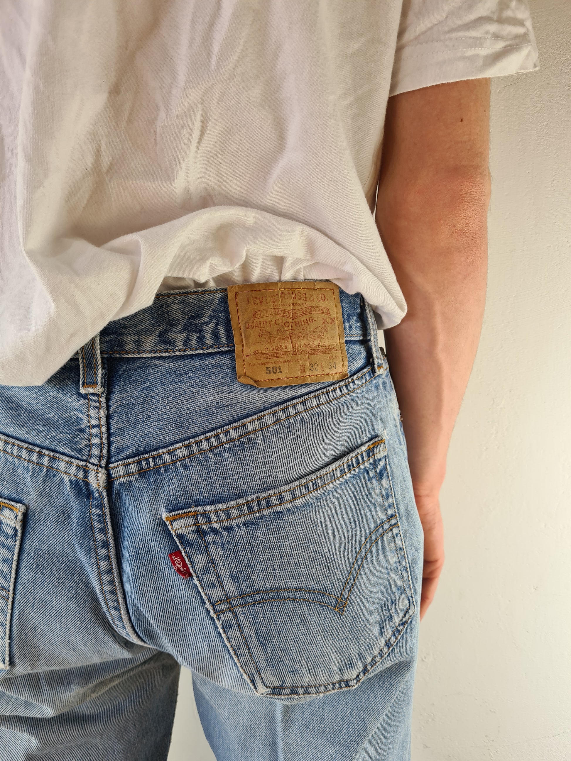 Vintage Levis Jeans Basic 501 For Women Made In Mexico W32L34 - RareRags