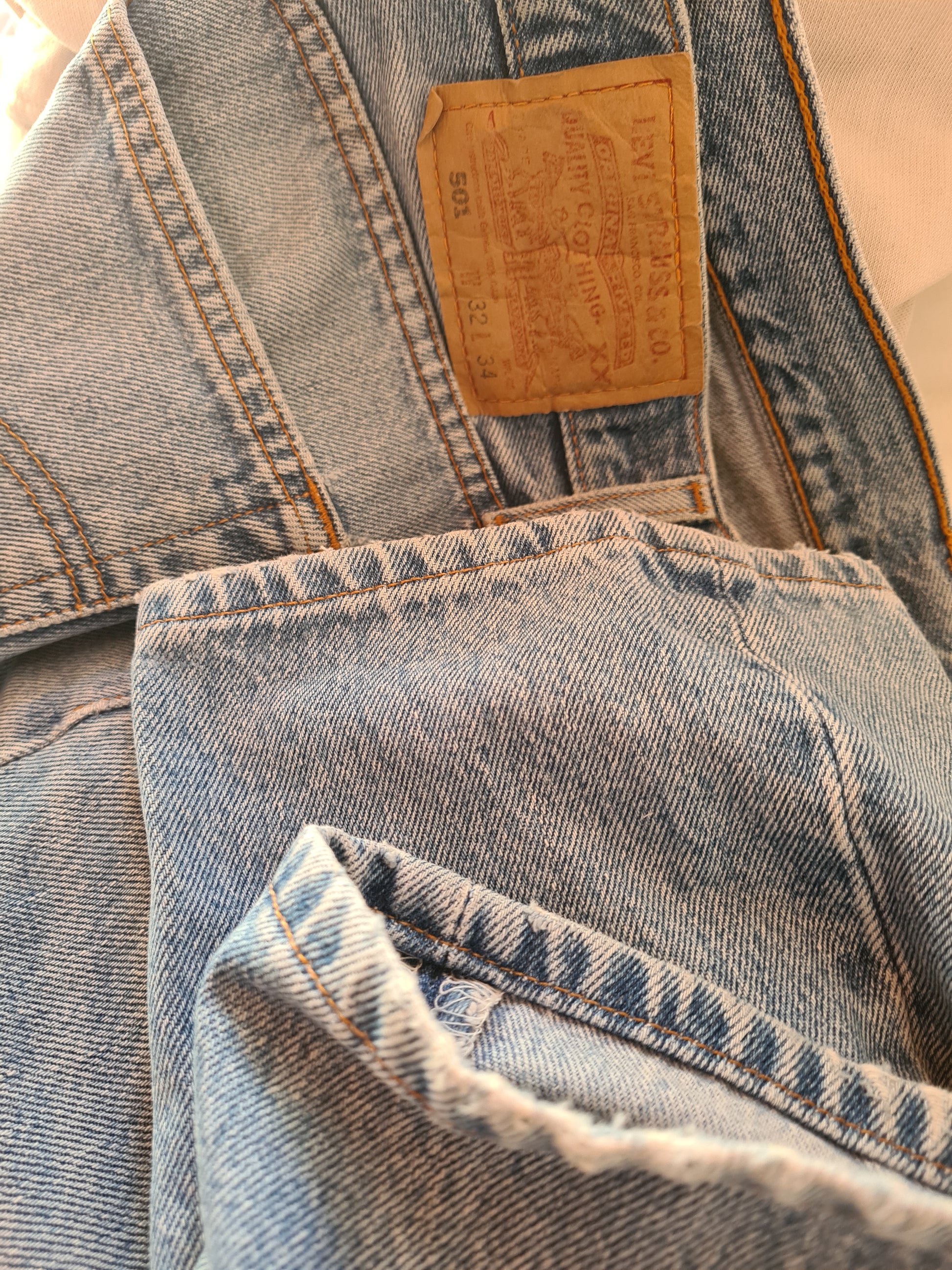 Vintage Levis Jeans Basic 501 For Women Made In Mexico W32L34 - RareRags