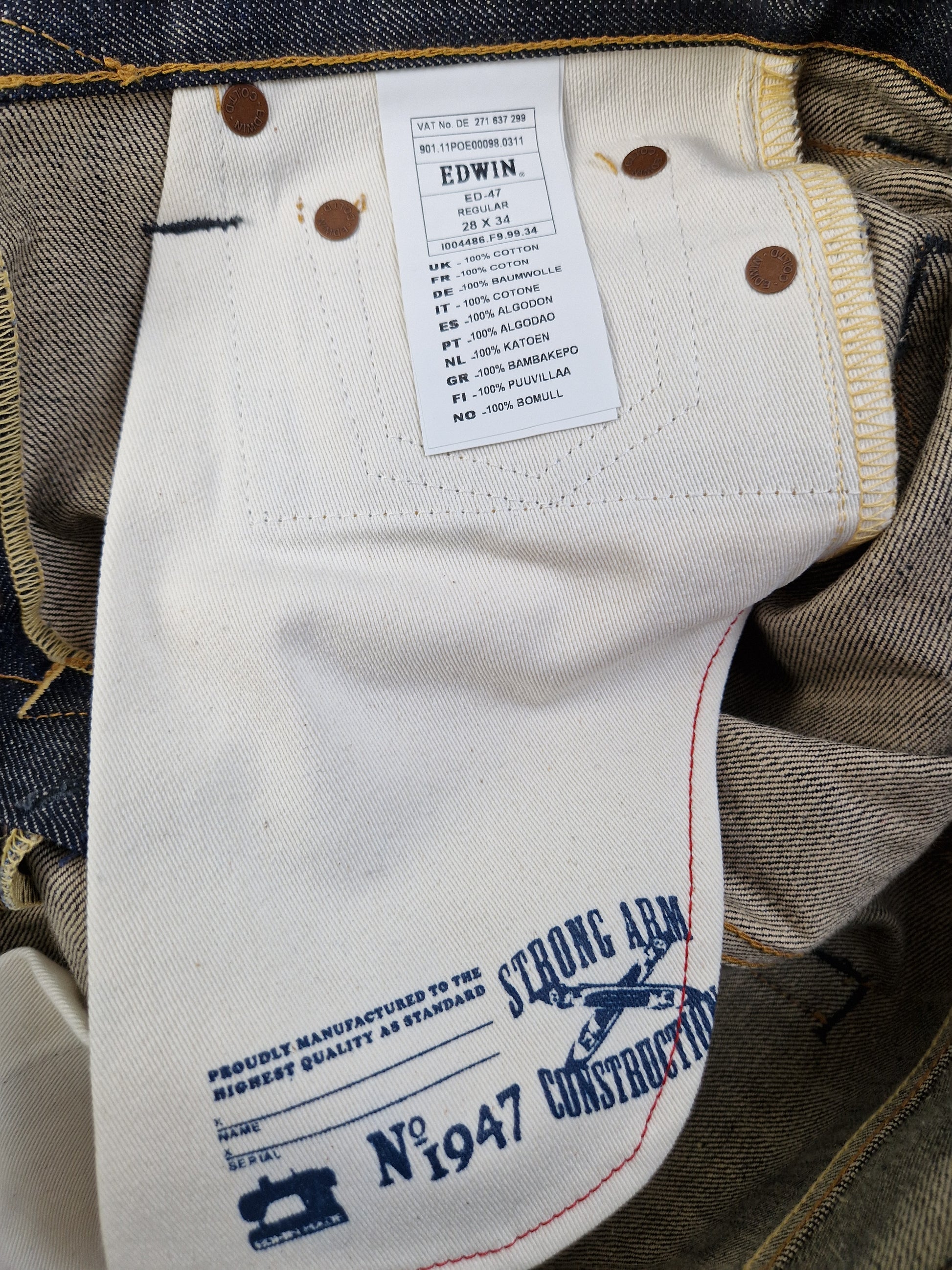 Moderne Edwin Jeans E-47 Regular Japanese Denim Rainbow Selvedge Dunkelblau 28x34 - RareRags