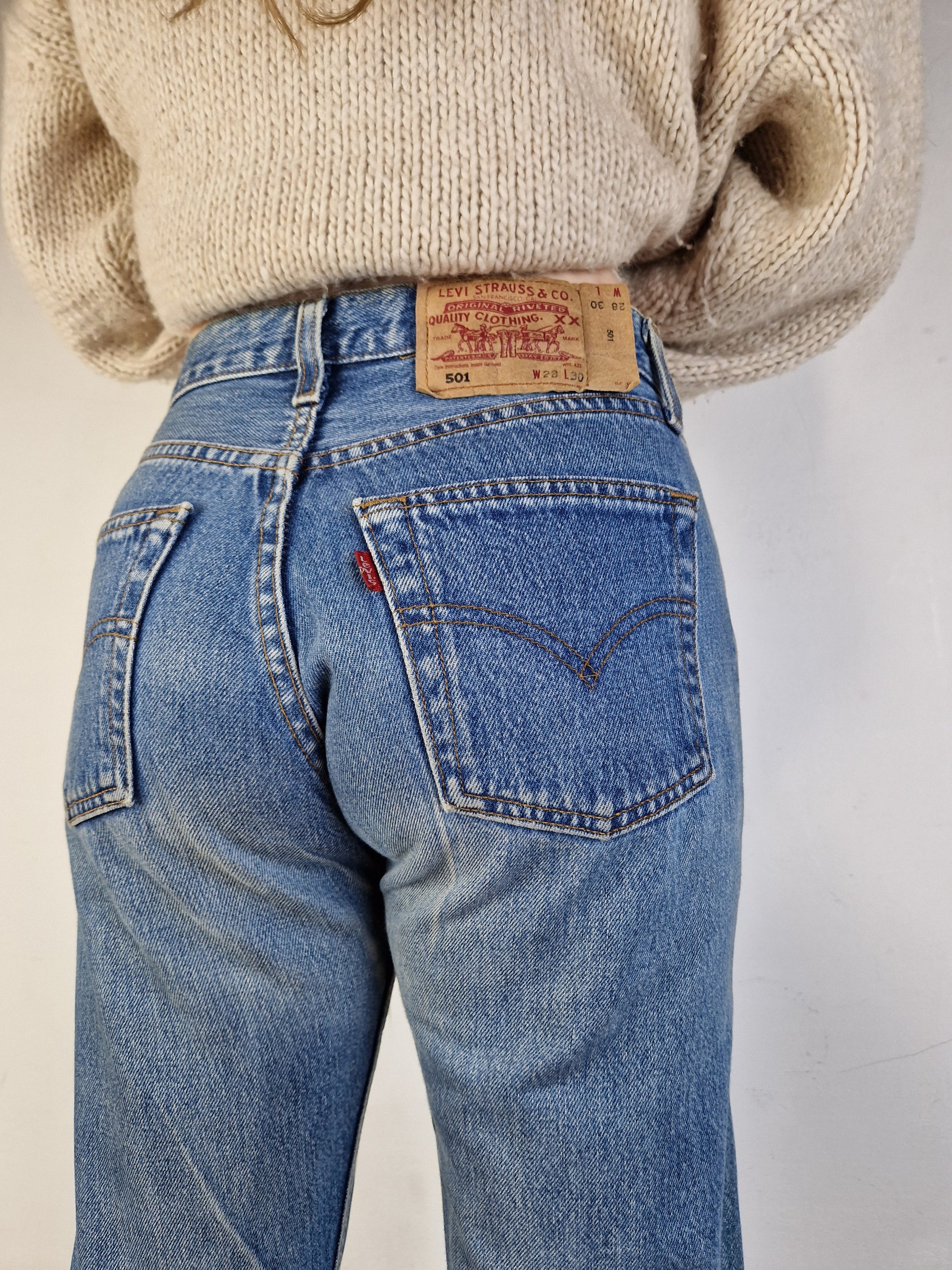 Vintage Levis Jeans 501 Helle Waschung Basic W28 L30 - RareRags