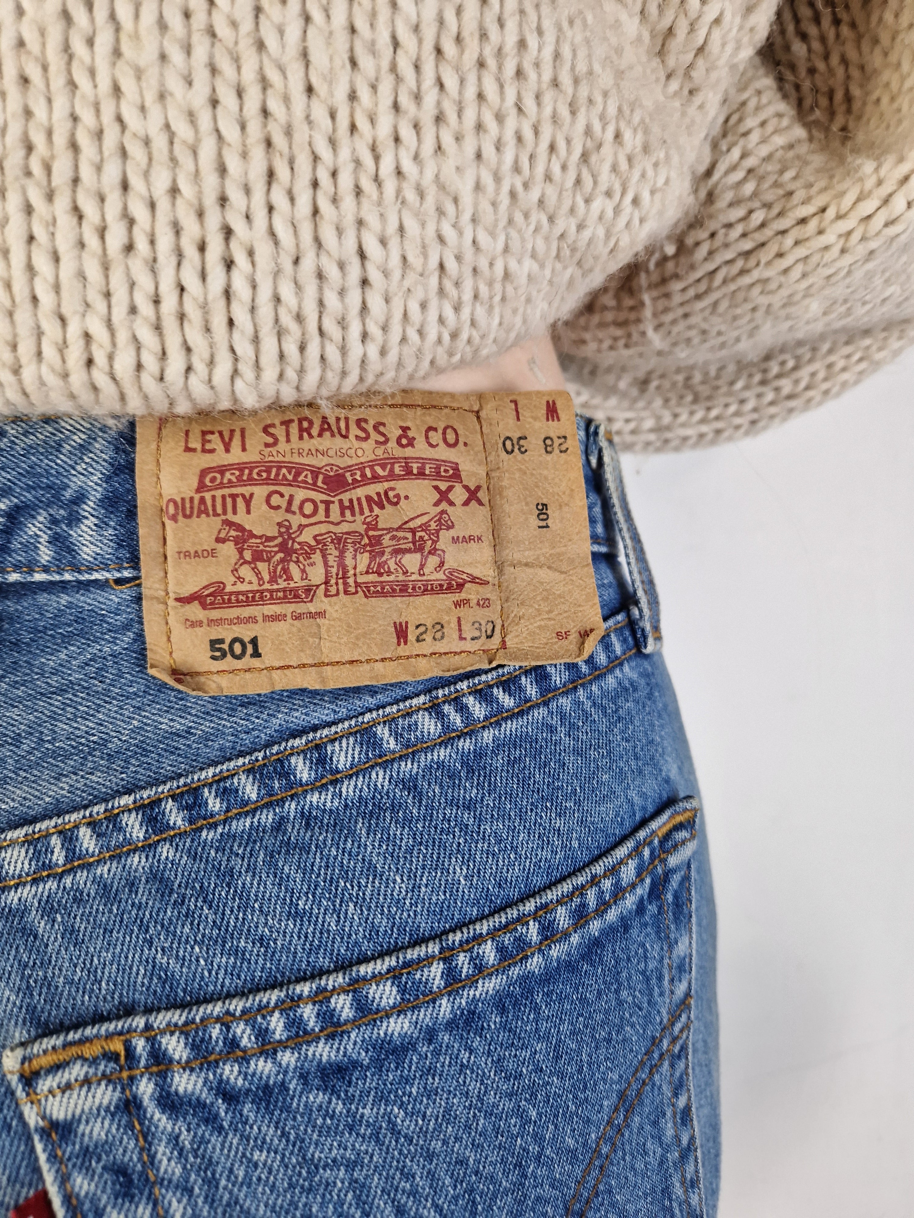 Vintage Levis Jeans 501 Helle Waschung Basic W28 L30 - RareRags
