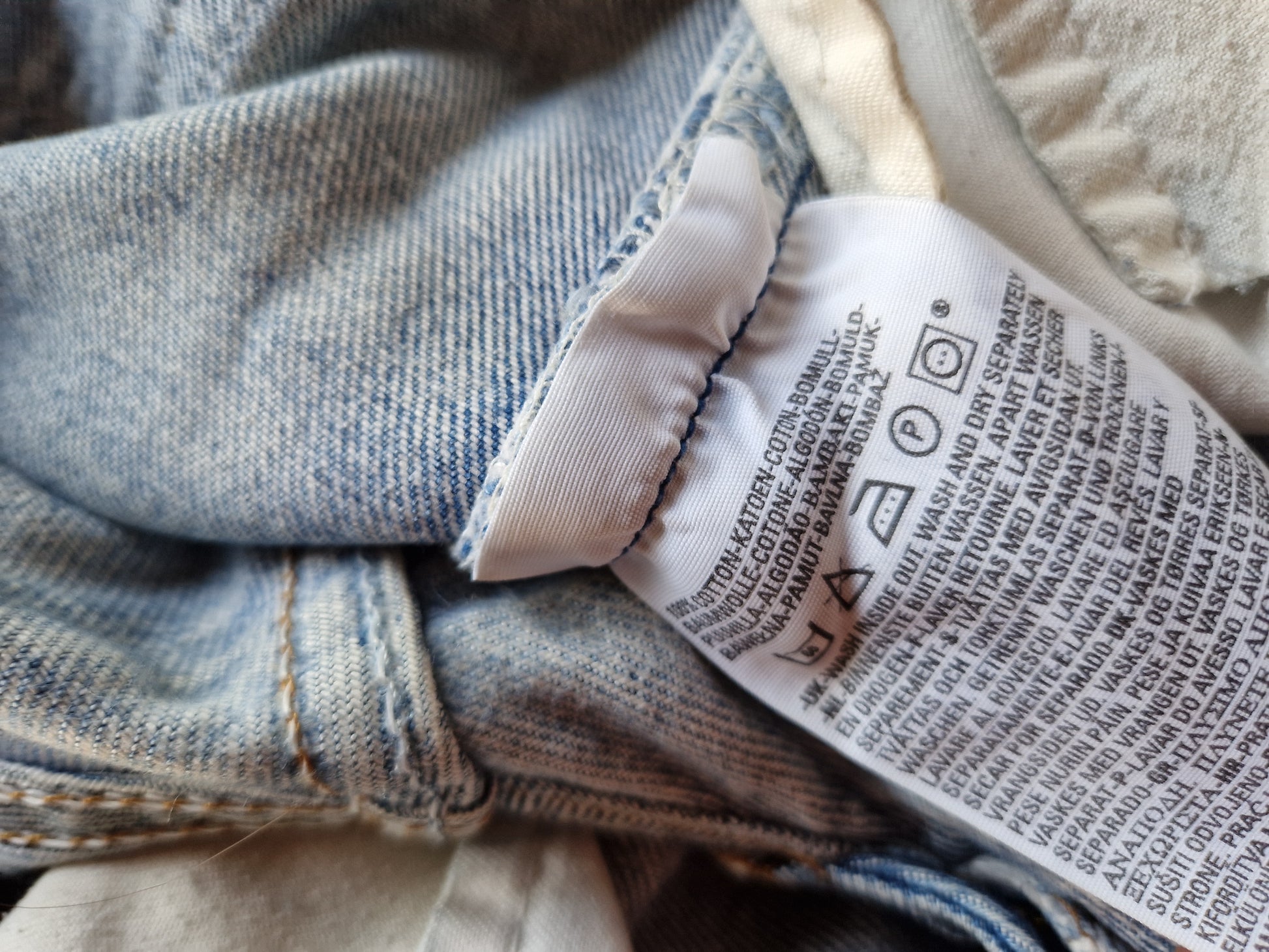 Vintage Levis Jeans 501 Helle Waschung Basic W28 L30 - RareRags
