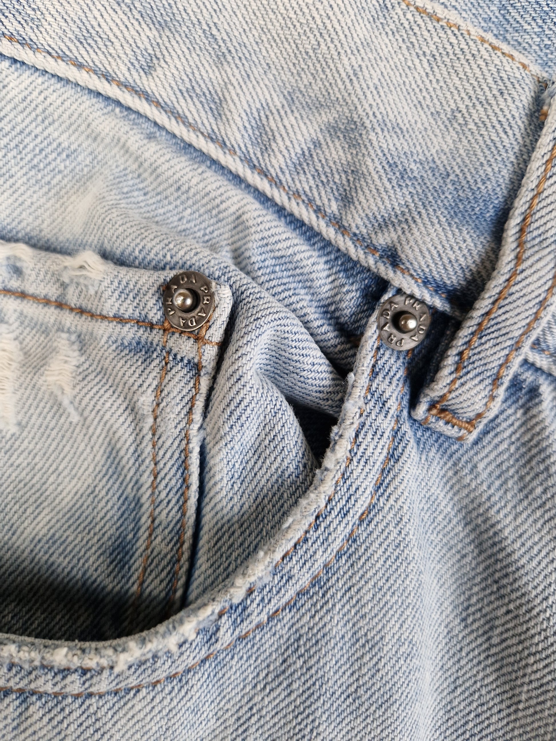 Vintage Prada Jeans Made In Romania Helle Waschung 34 - RareRags
