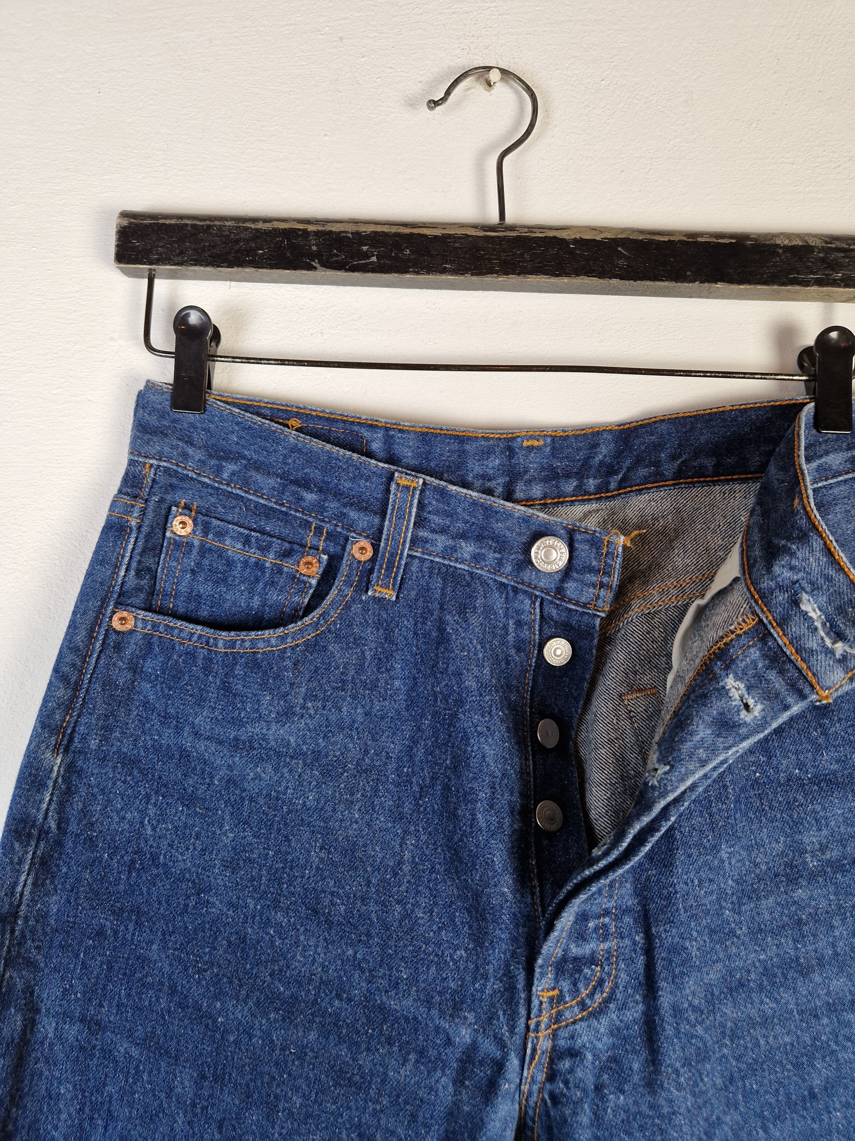 Vintage Levis Jeans 501 Made In USA Gekürzt W30 L32