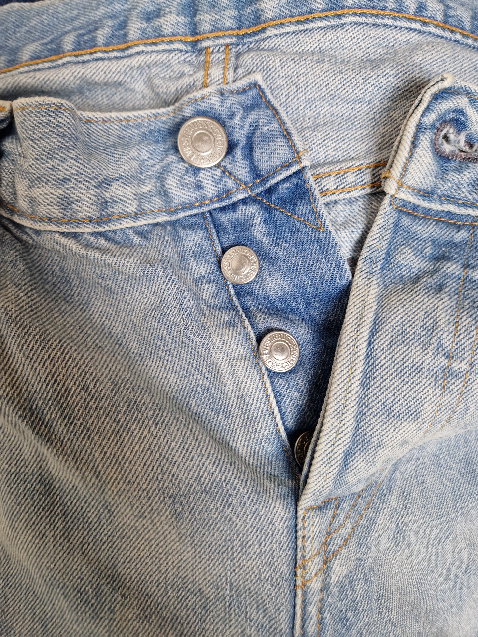 Moderne Levis Jeans 501 CT Collectors Edition Distressed Red Line Selvedge W29L32 - RareRags