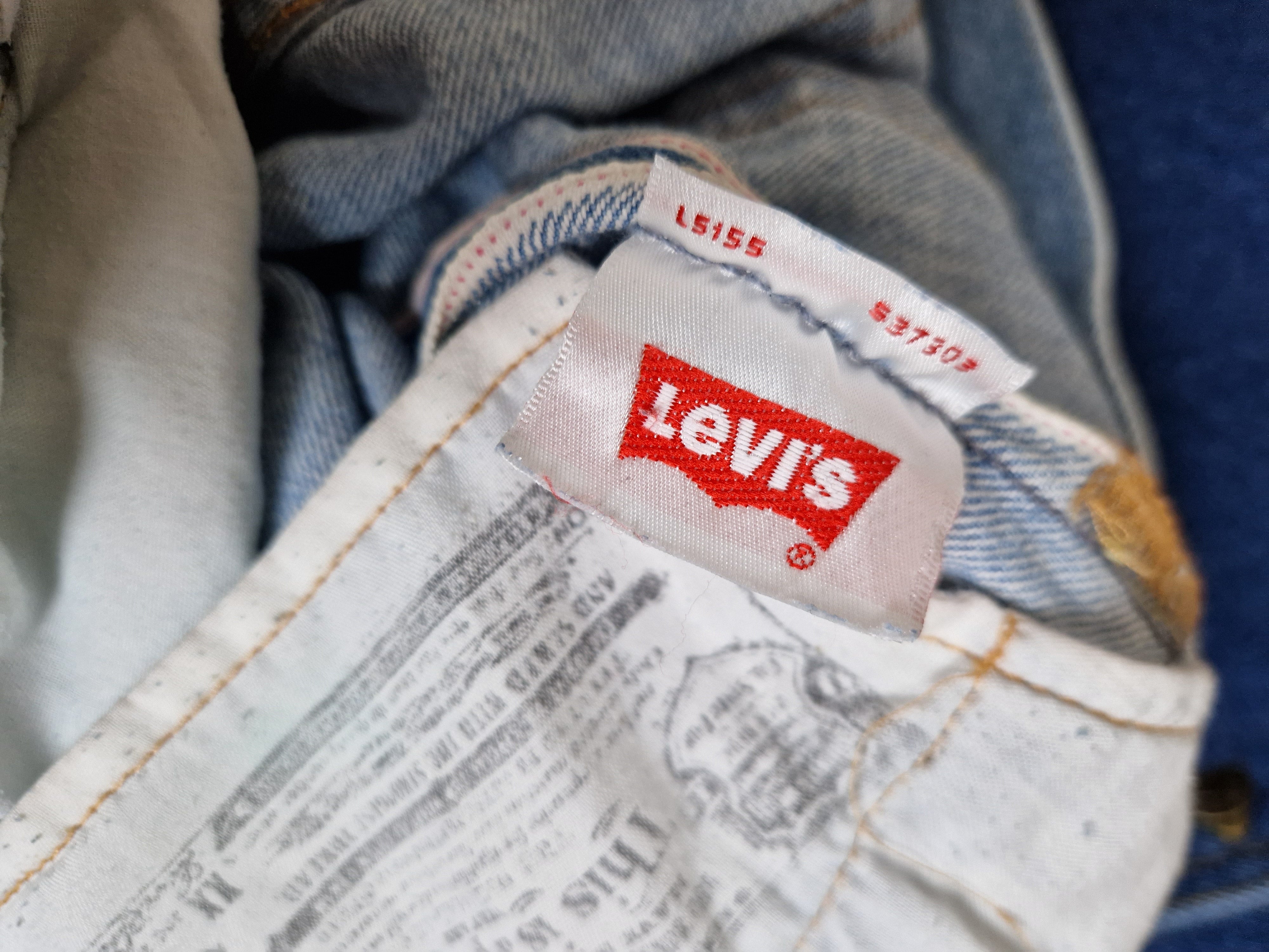 Moderne Levis Jeans 501 CT Collectors Edition Distressed Red Line Selvedge W29L32 - RareRags