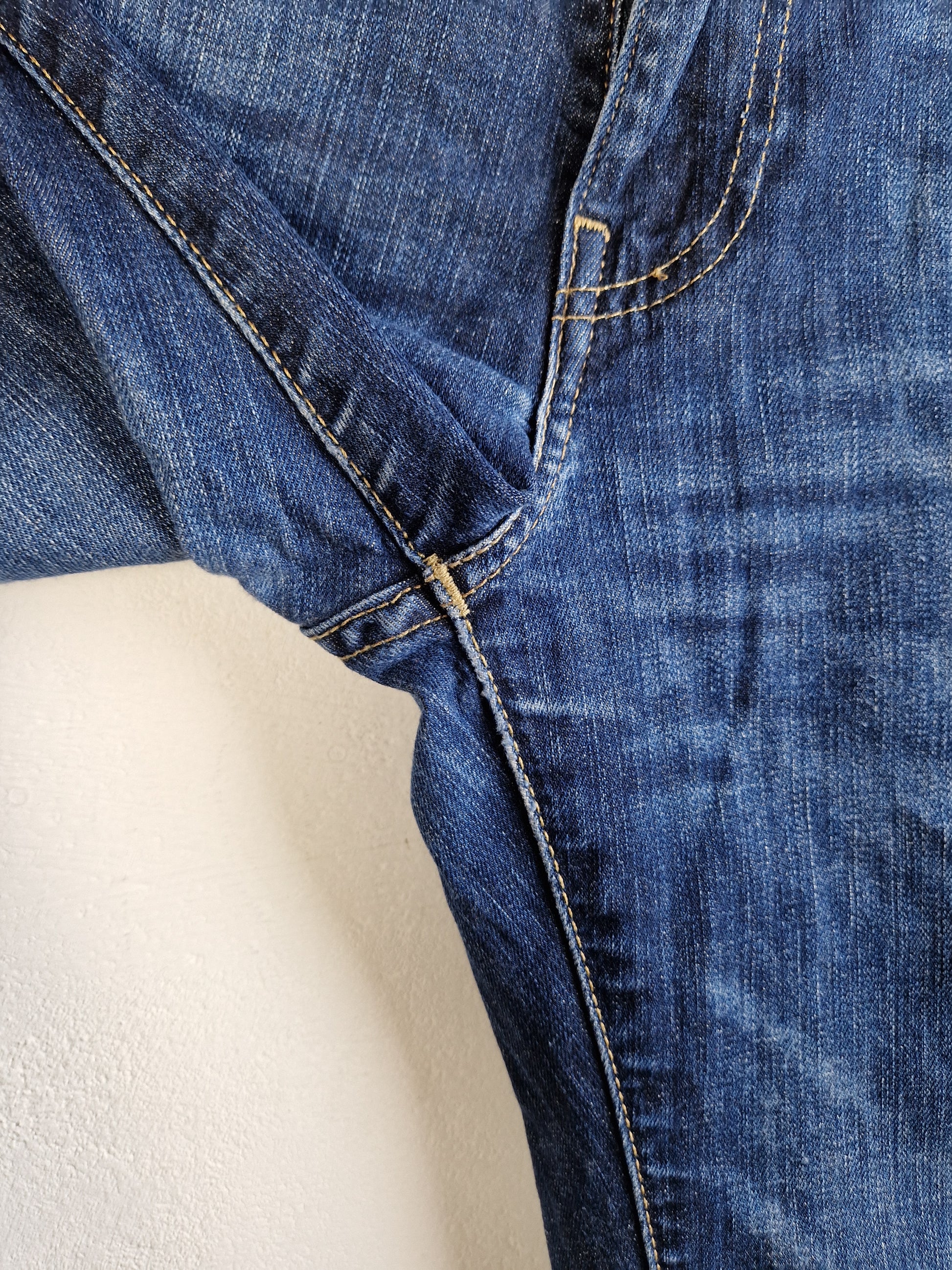 Moderne Levis Jeans Lot 511 Water<Less Dunkelblau W32 L34 - RareRags