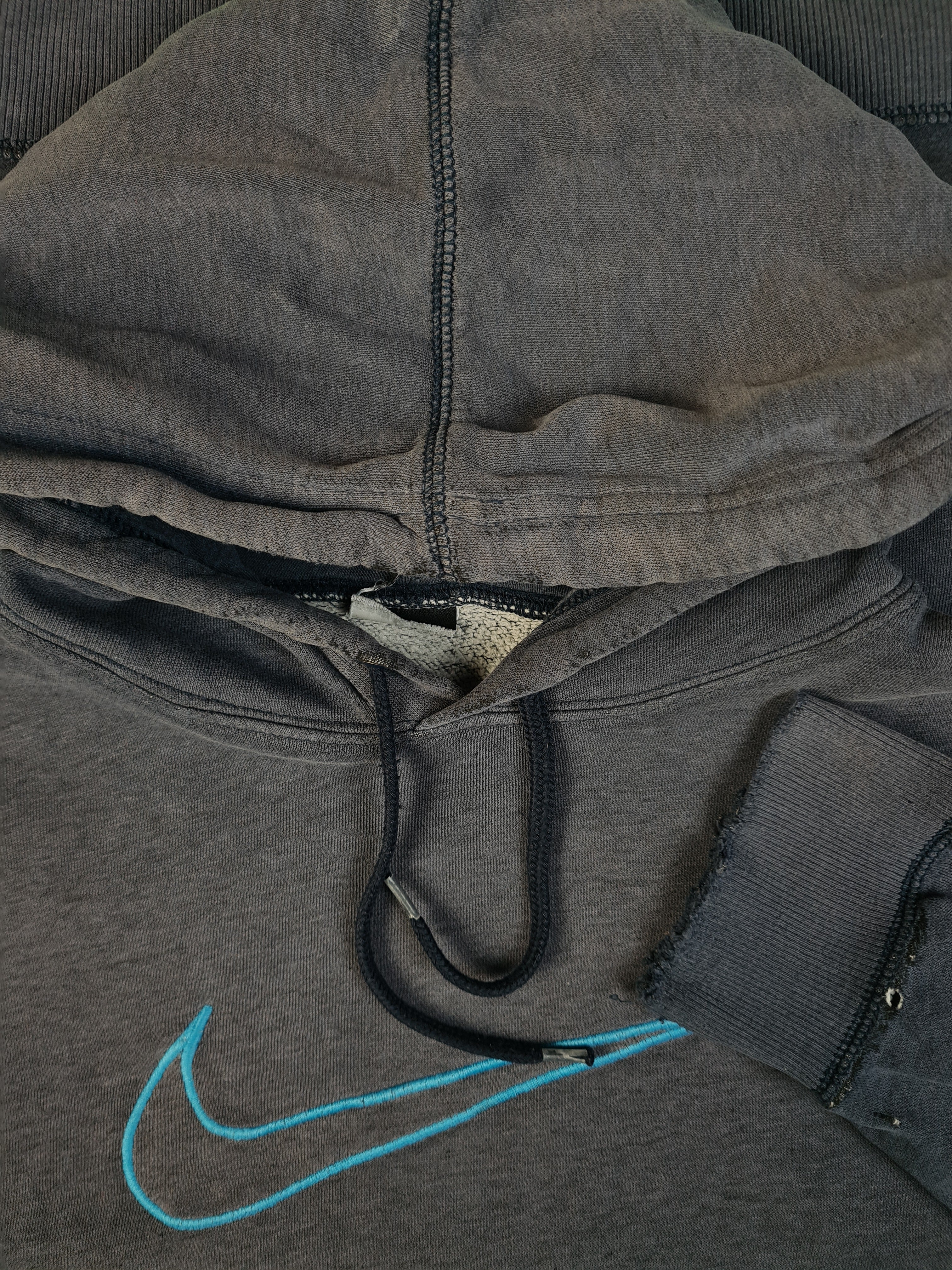 Y2K Nike Hoodie Big Swoosh Trashed Faded Grau XL - RareRags