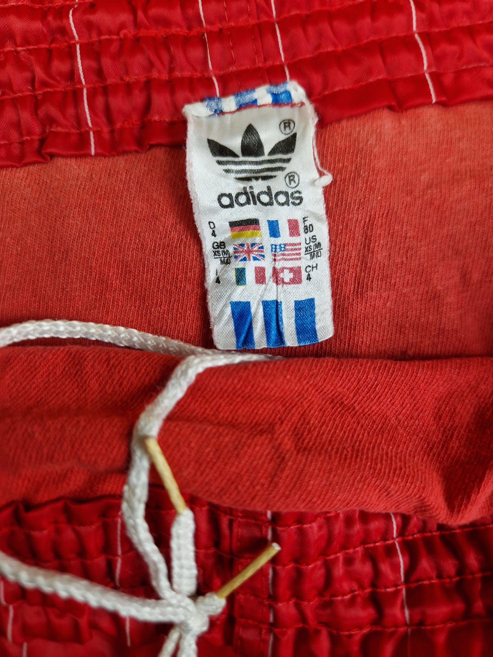 Vintage Adidas Shorts Glanz Sprinter "Santiago" Nadelstreifen Rot Made In West Germany Rot (D4) M-L - RareRags